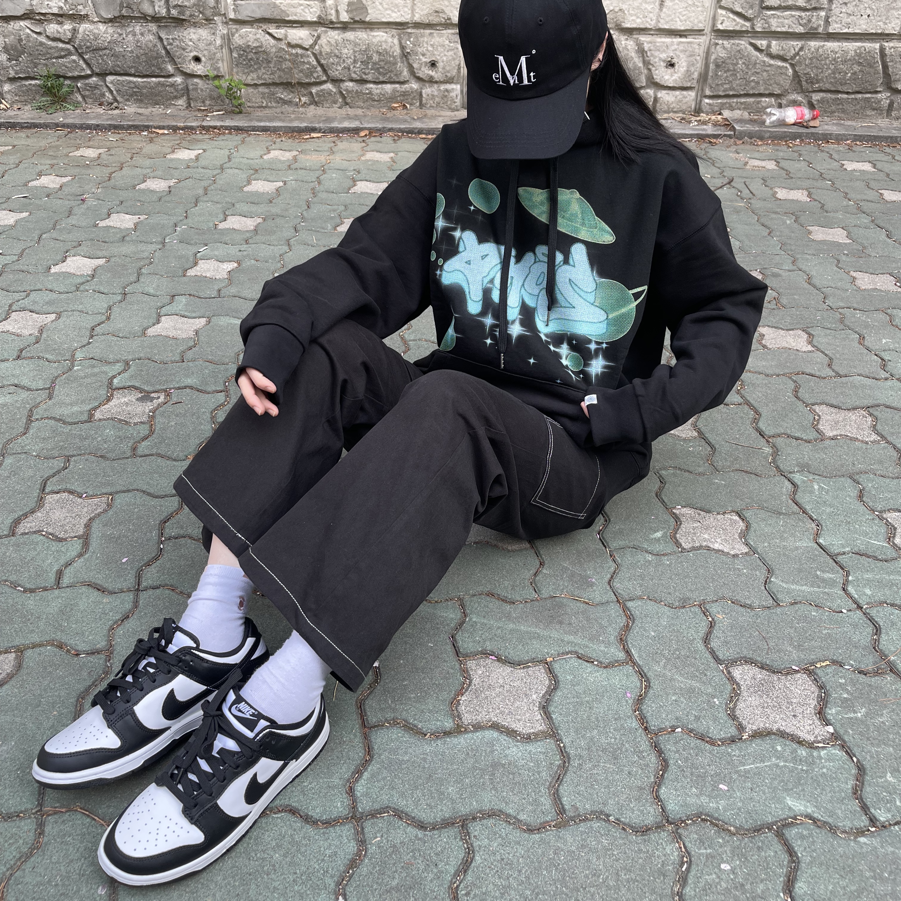 Nike Dunk Low Retro Black 착용 스타일 - 2