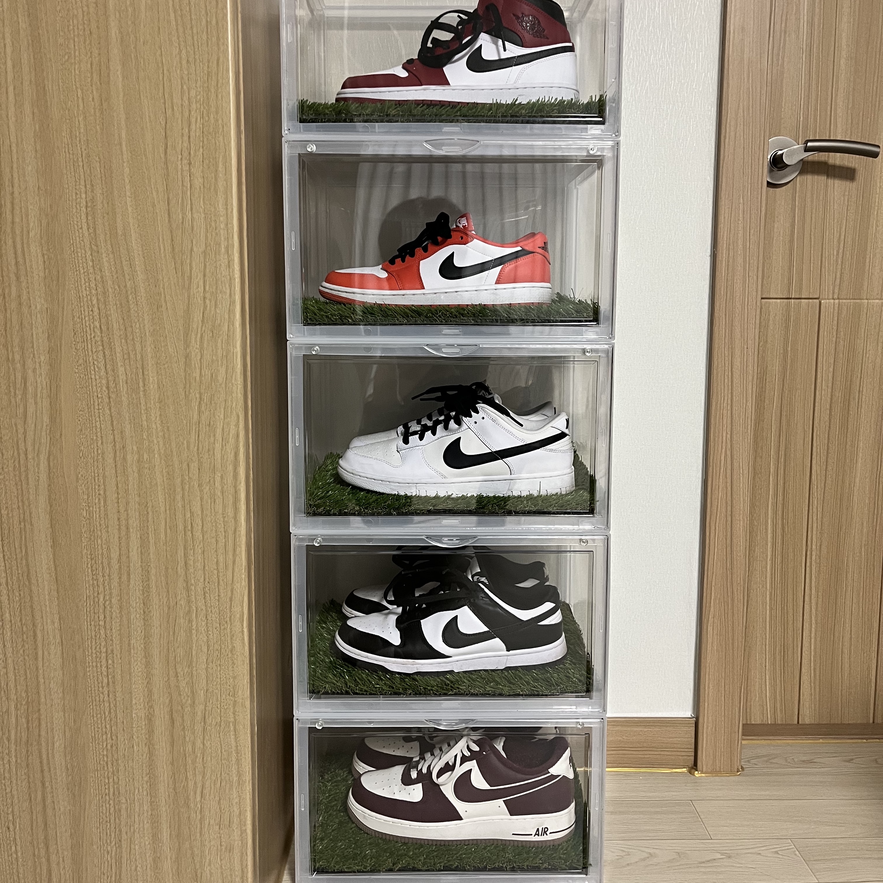 Nike Air Force 1 '07 LV8 Night Maroon, Nike Dunk Low Retro Black 착용 스타일