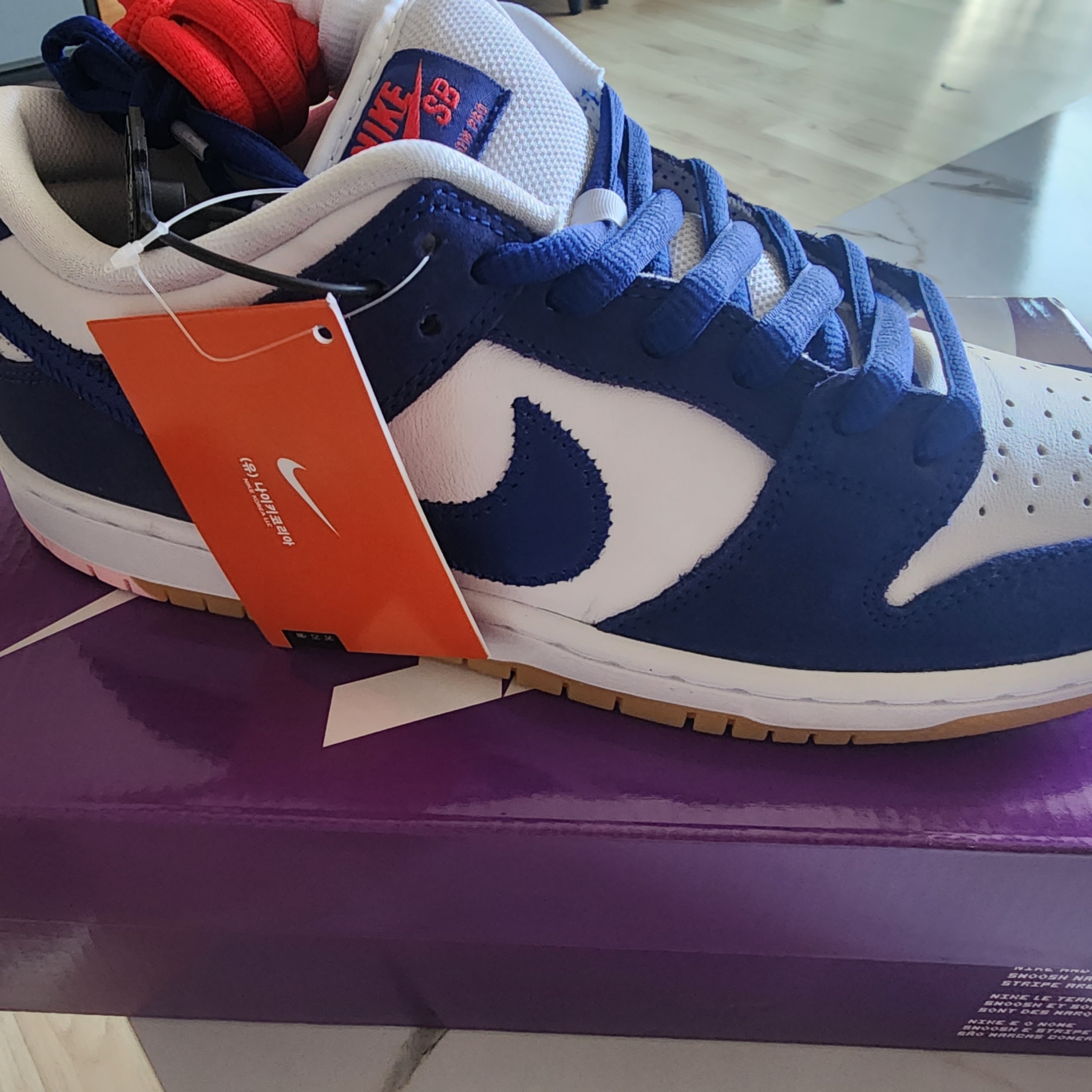 Nike SB Dunk Low Pro Premium Deep Royal Blue 착용 스타일