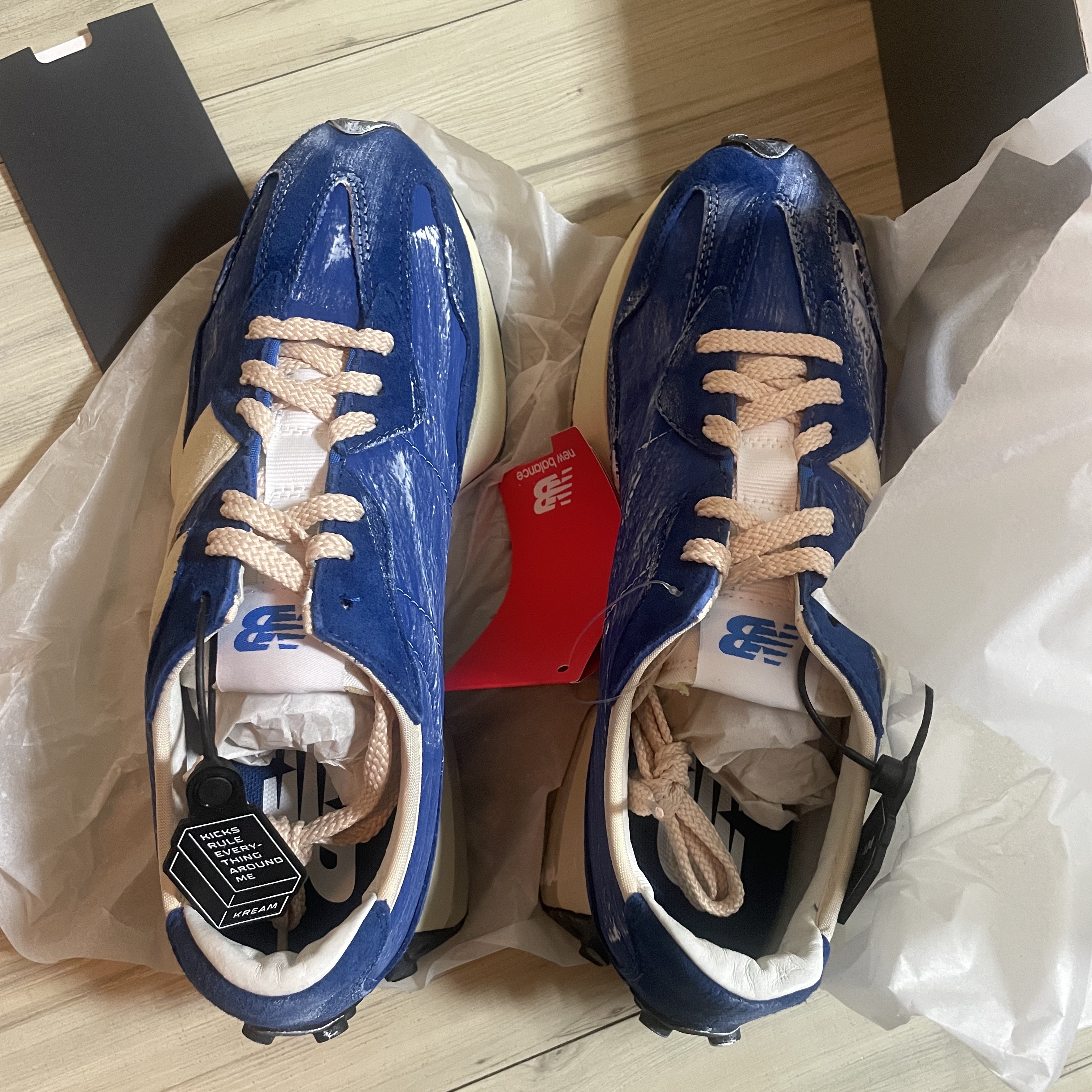 New Balance 327 Vintage Luxe Blue 착용 스타일 - 2