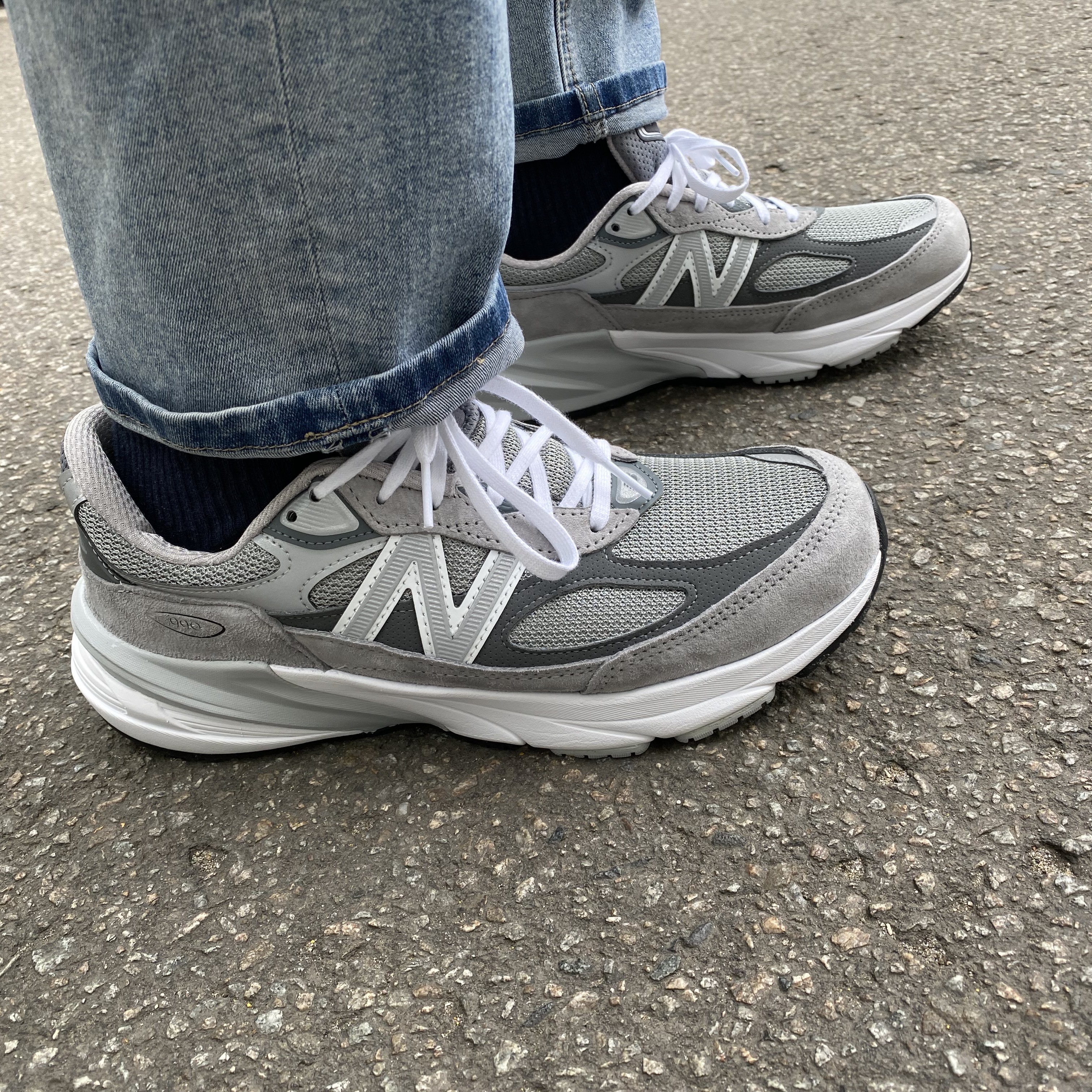 New Balance 990v6 Made in USA Grey - D Standard 착용 스타일 - 2