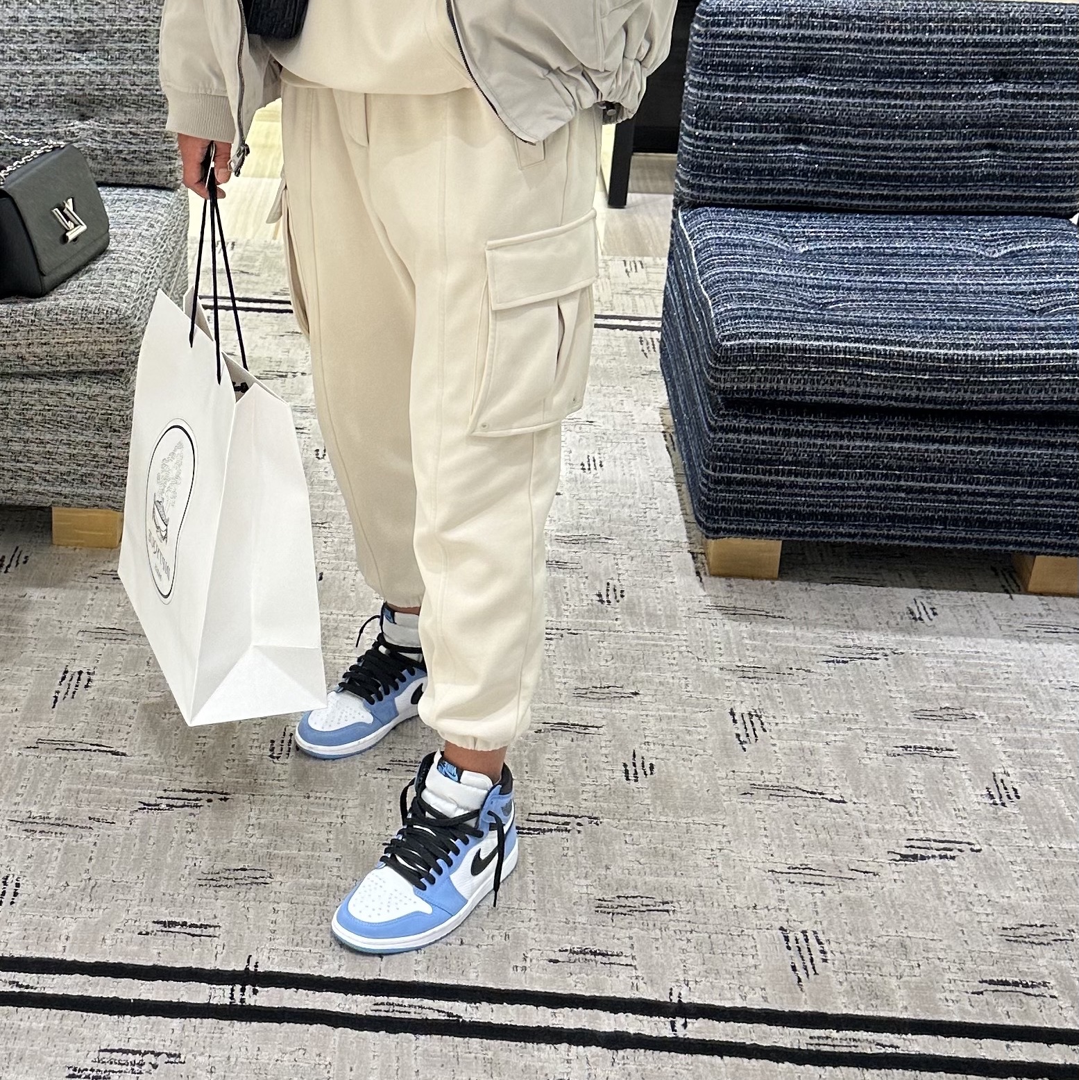 Jordan 1 Retro High OG University Blue 착용 스타일