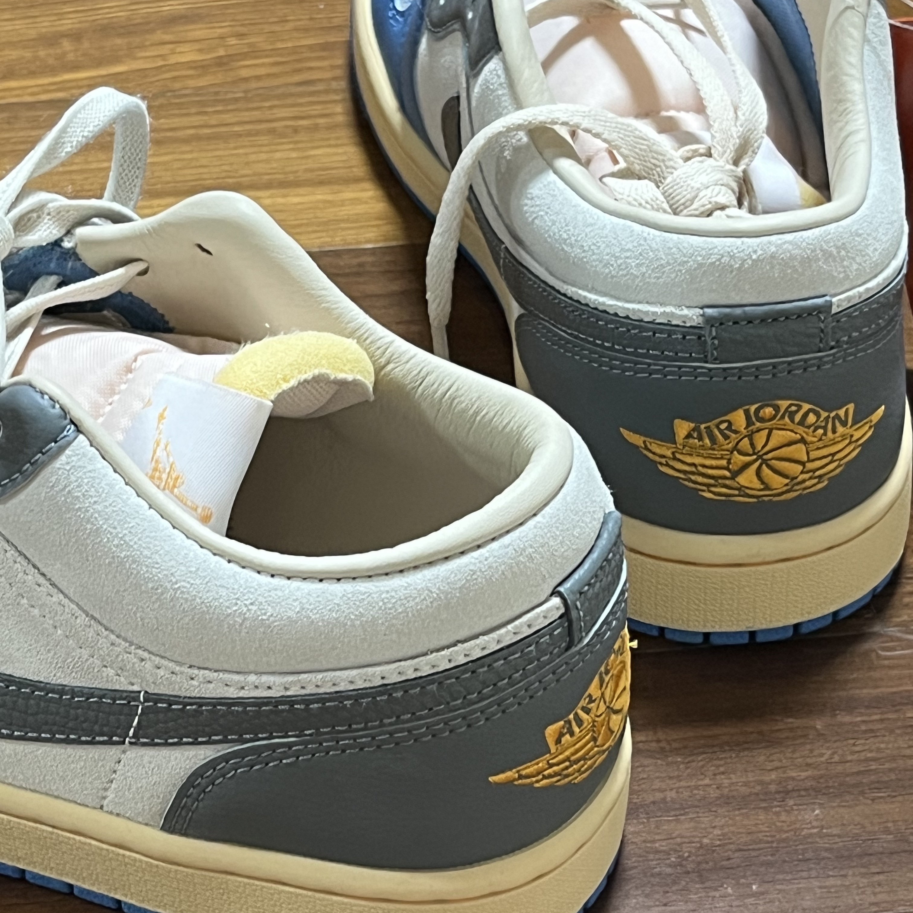 Jordan 1 Low SE Tokyo 96 착용 스타일 - 4