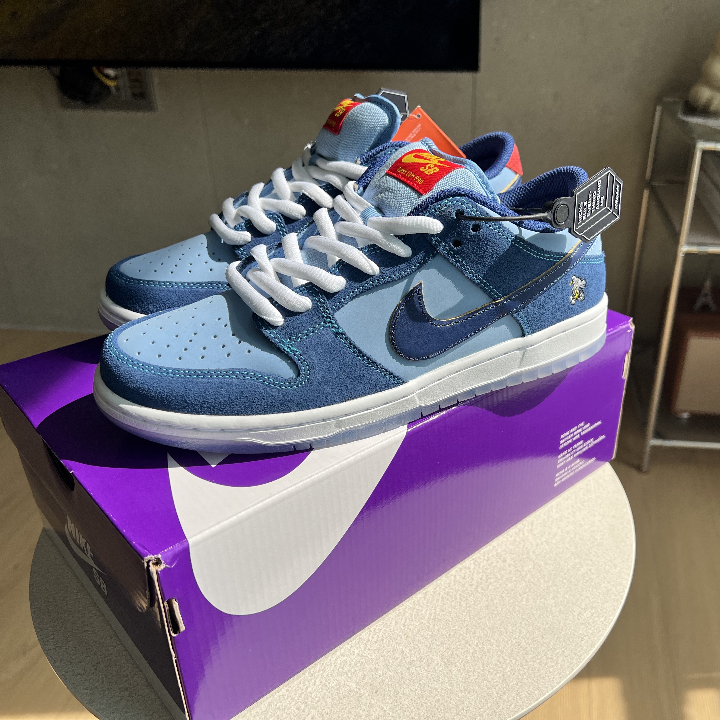 Nike x Why So Sad? SB Dunk Low Pro Coastal Blue 착용 스타일 - 2
