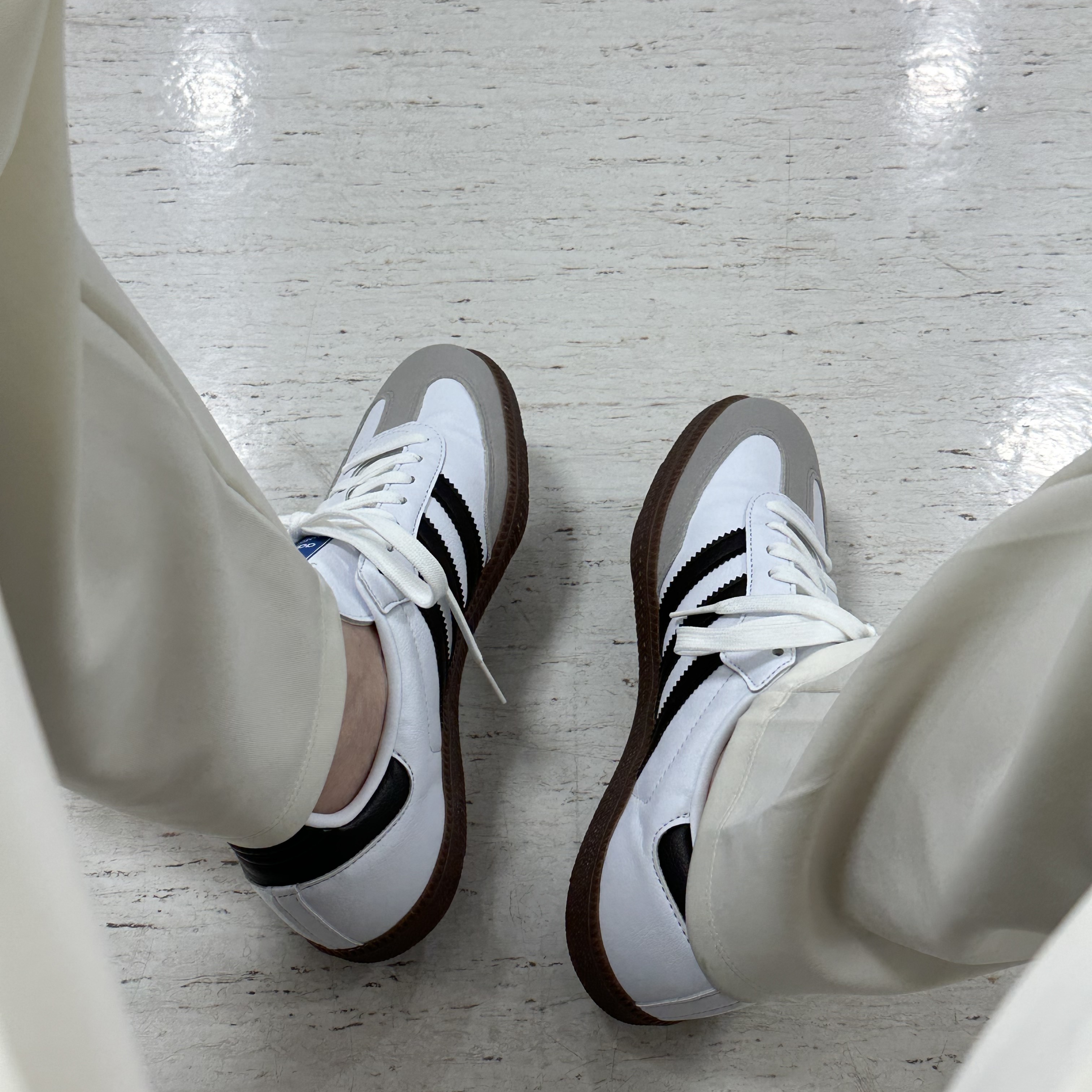 Adidas Samba Vegan White Black 착용 스타일