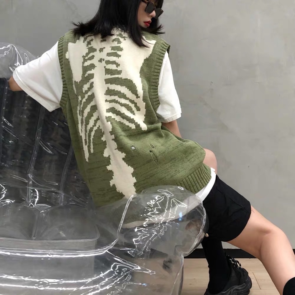 Kapital 5G Cotton Knit Bone Vest Khaki 착용 스타일