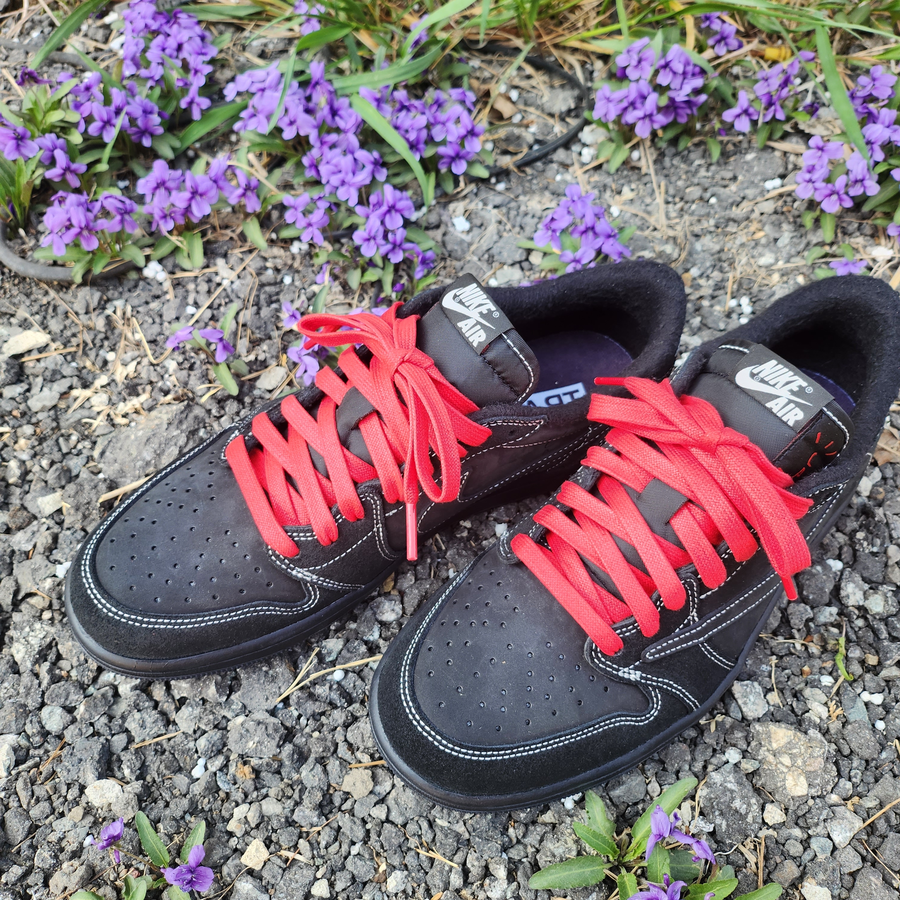 Jordan 1 x Travis Scott Retro Low OG SP Black Phantom 착용 스타일