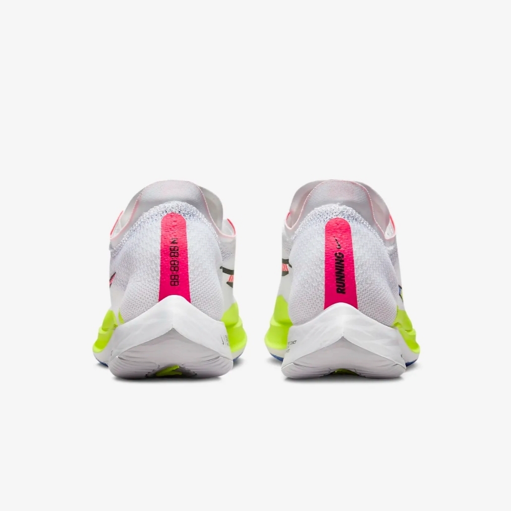 Nike ZoomX Streakfly White Volt 착용 스타일 - 2