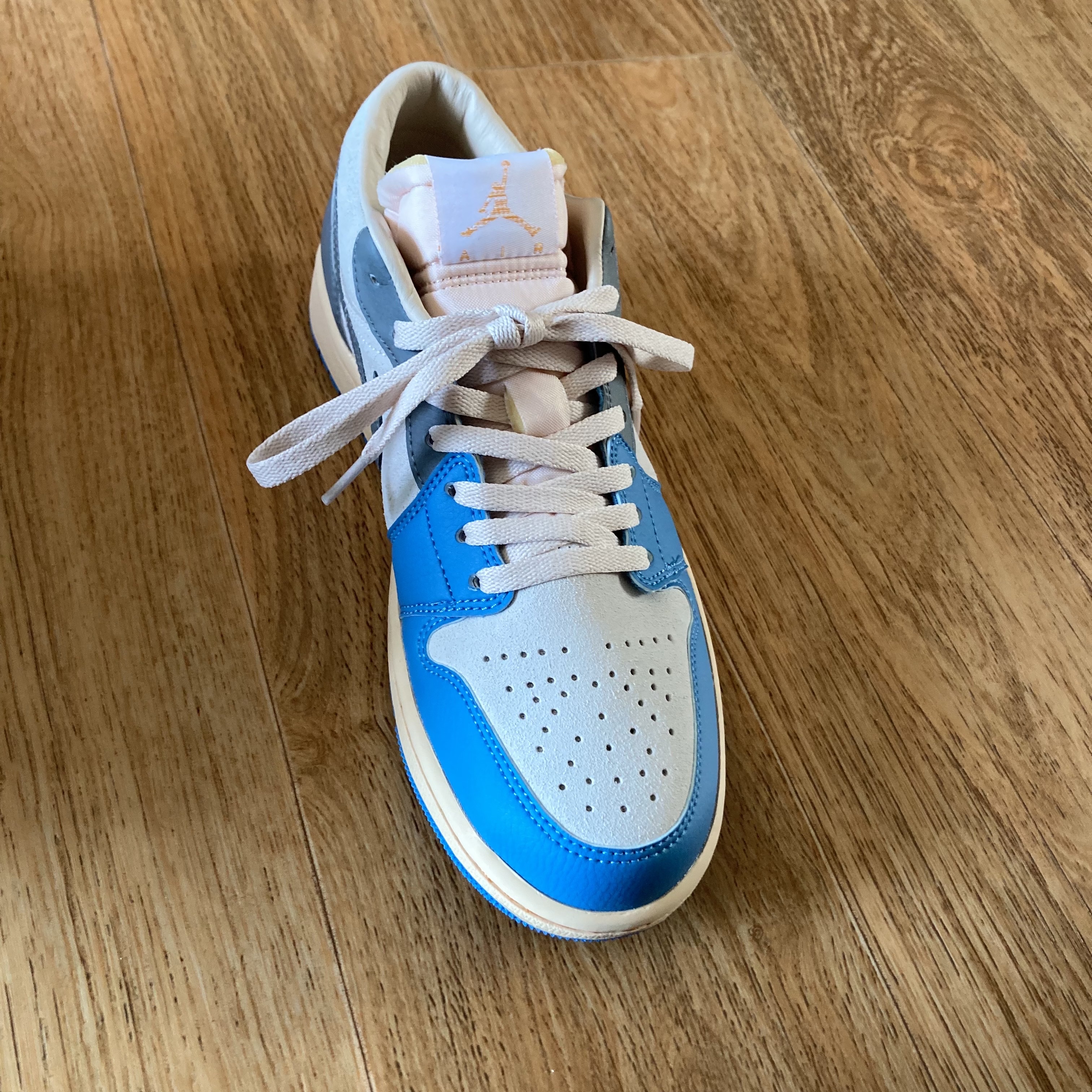 Jordan 1 Low SE Tokyo 96 착용 스타일 - 2