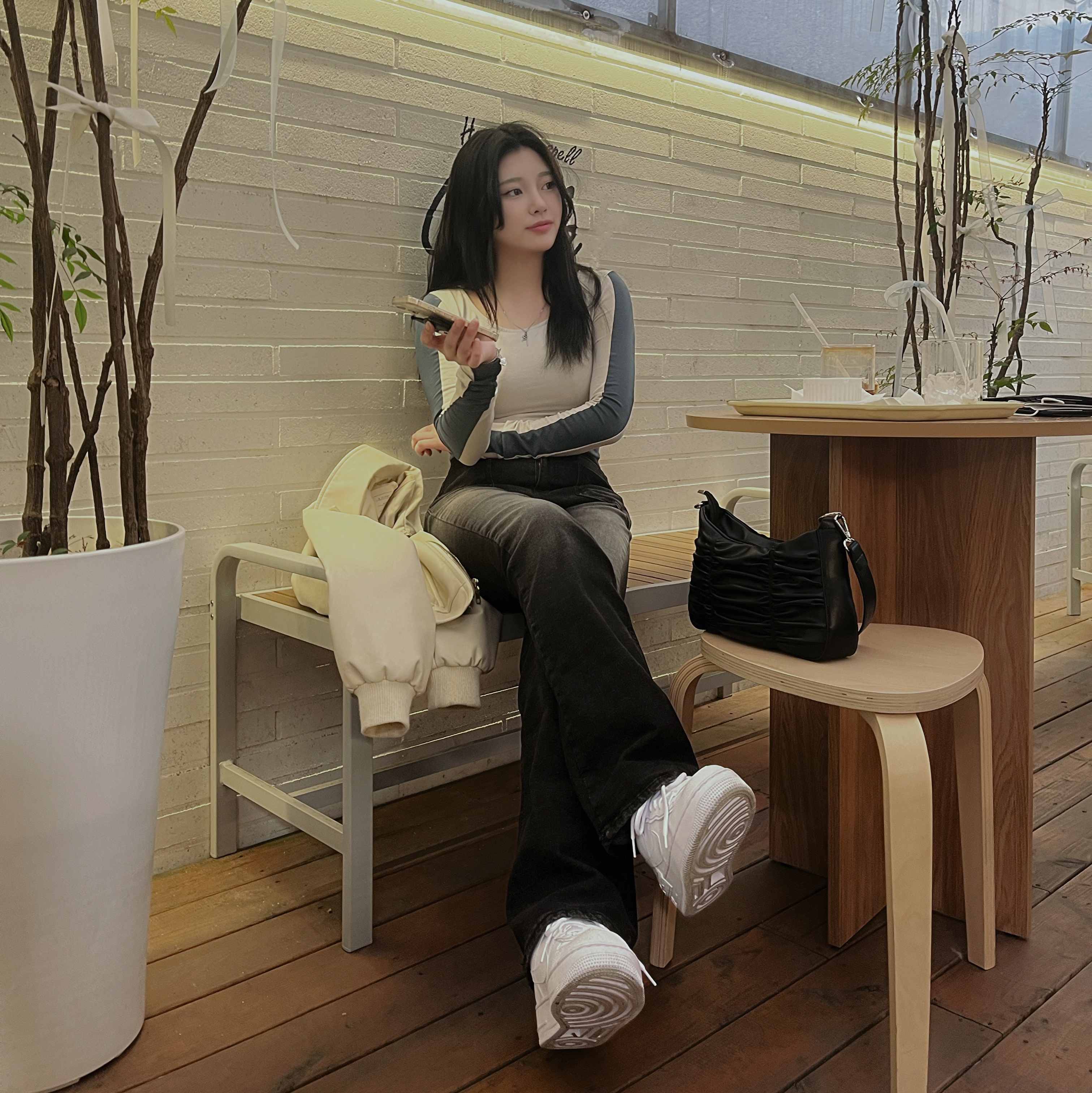 (W) Nike Air Force 1 Shadow Triple White 착용 스타일