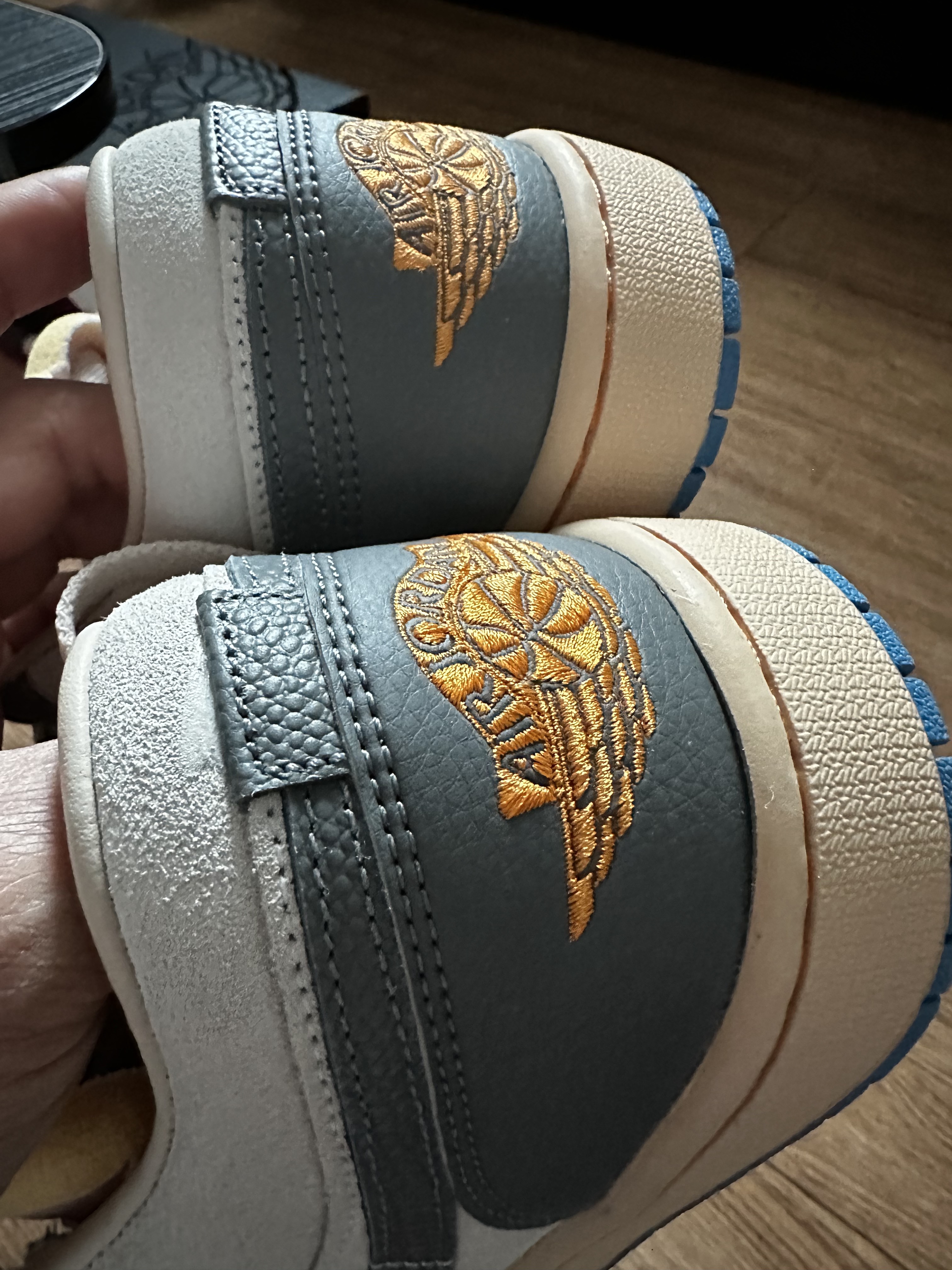 Jordan 1 Low SE Tokyo 96 착용 스타일 - 3