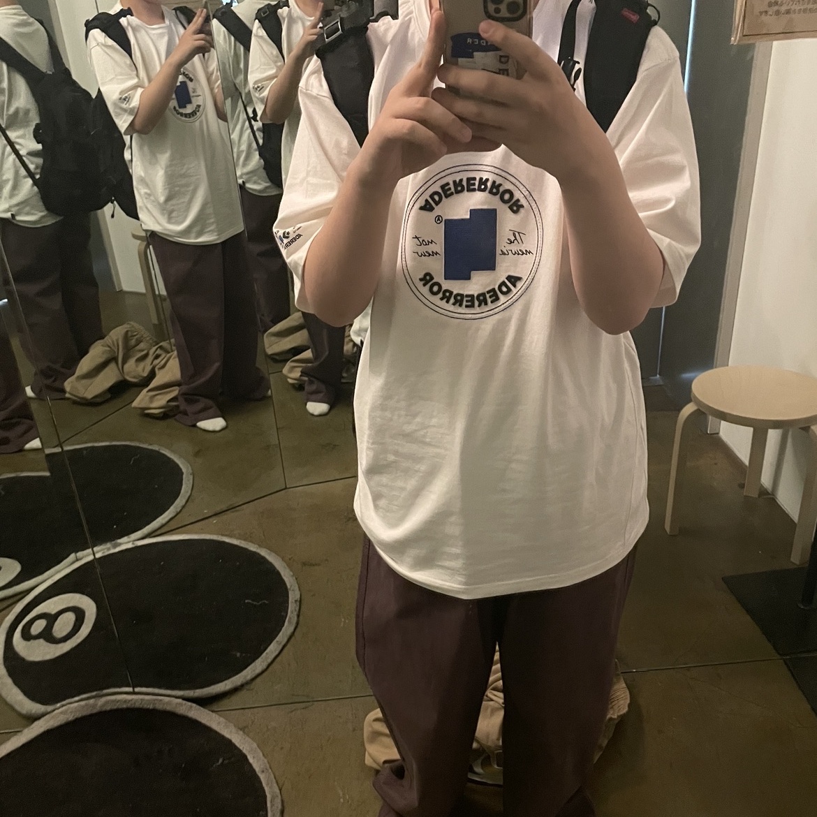 Converse x Ader Error Shapes T-Shirt Cloud Dancer 착용 스타일 - 1