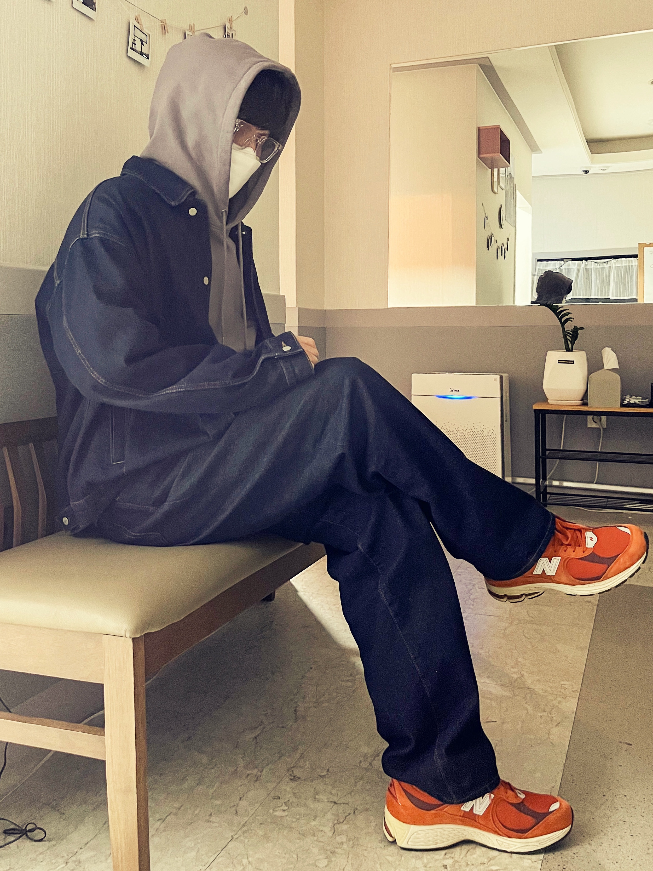 New Balance 2002R Rust Oxide 착용 스타일