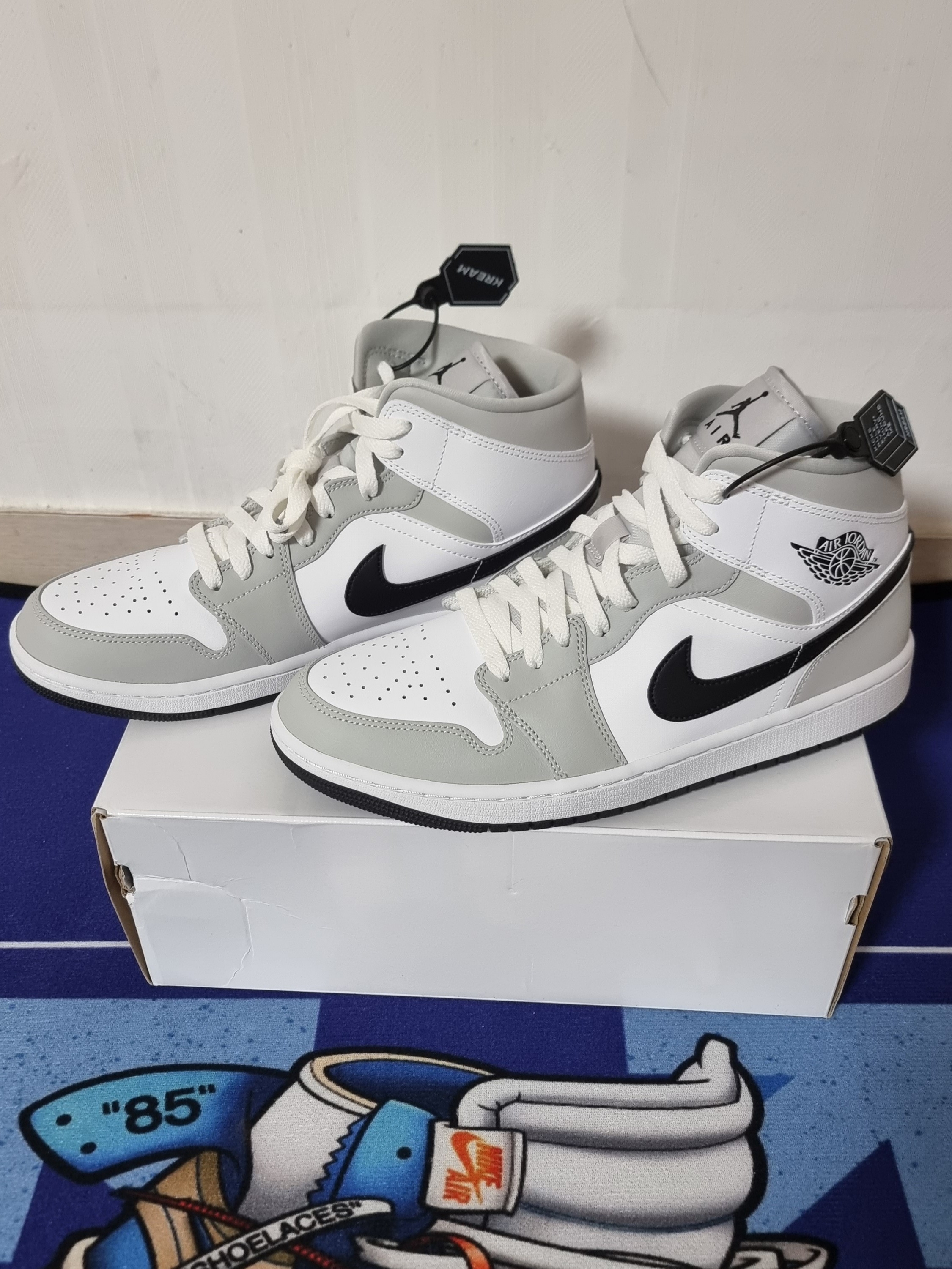 (W) Jordan 1 Mid Grey Fog 착용 스타일 - 2