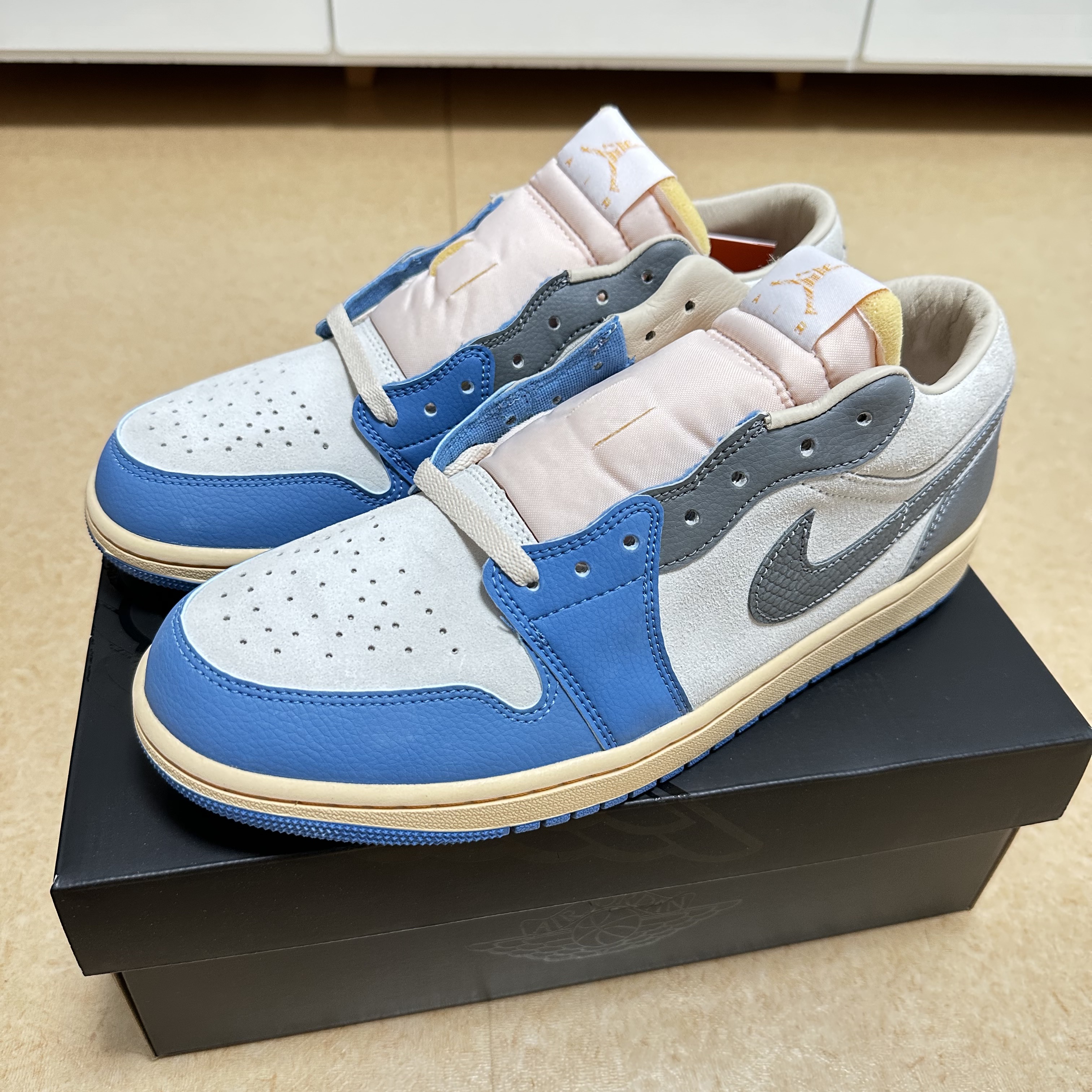 Jordan 1 Low SE Tokyo 96 착용 스타일