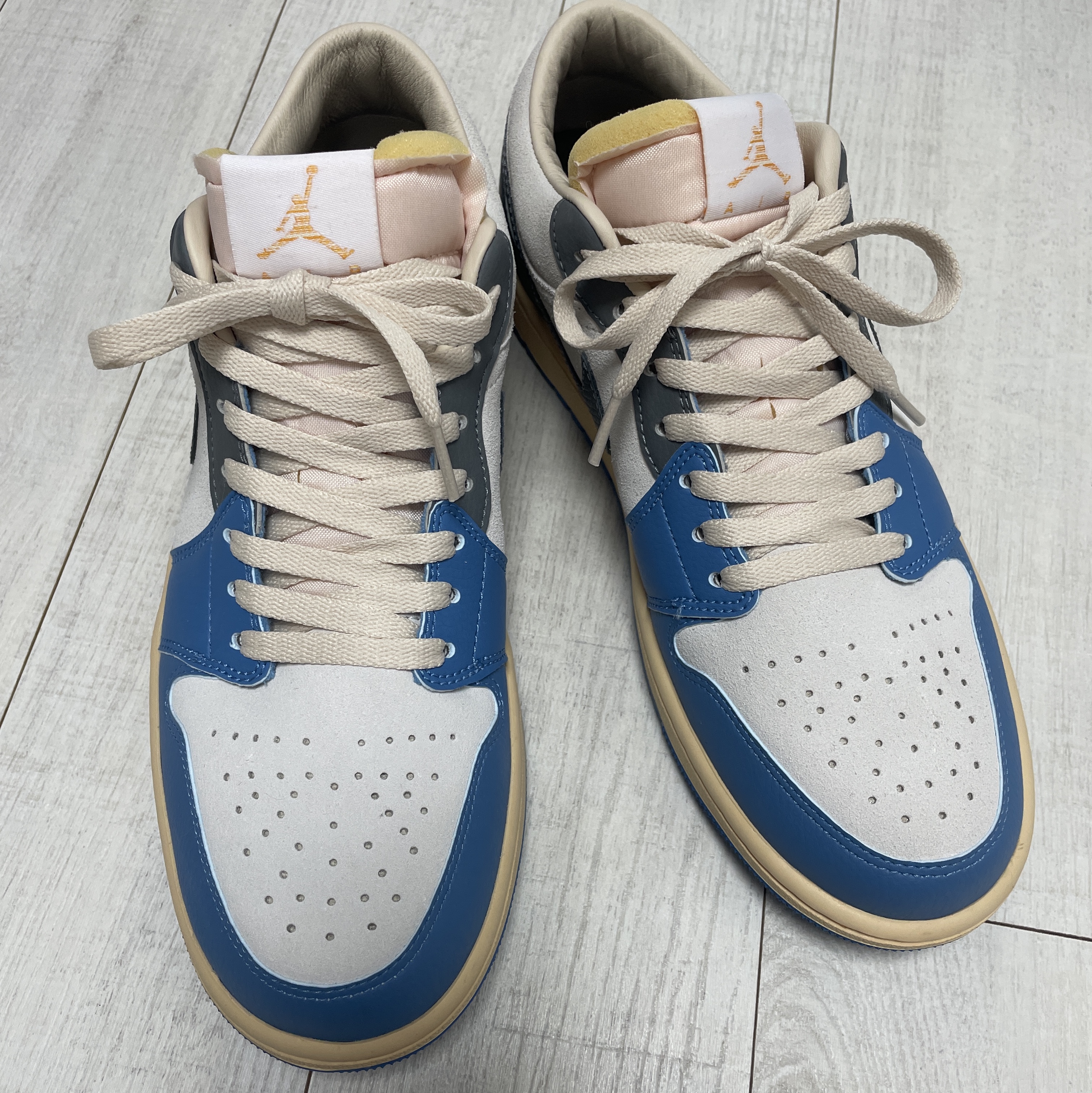 Jordan 1 Low SE Tokyo 96 착용 스타일 - 2