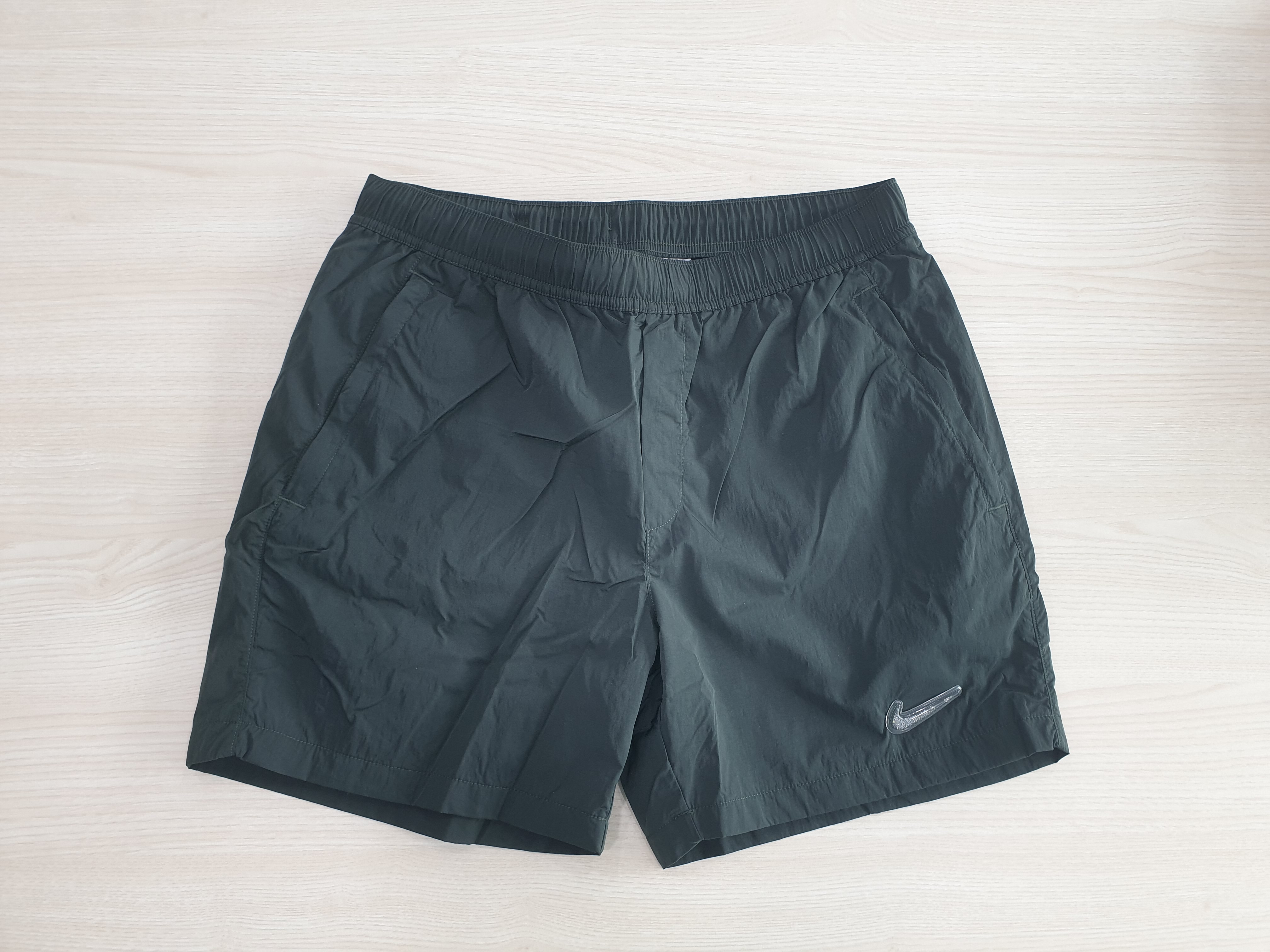 Nike x Drake Nocta Shorts Sequoia (DR2628-355) 착용 스타일 - 1
