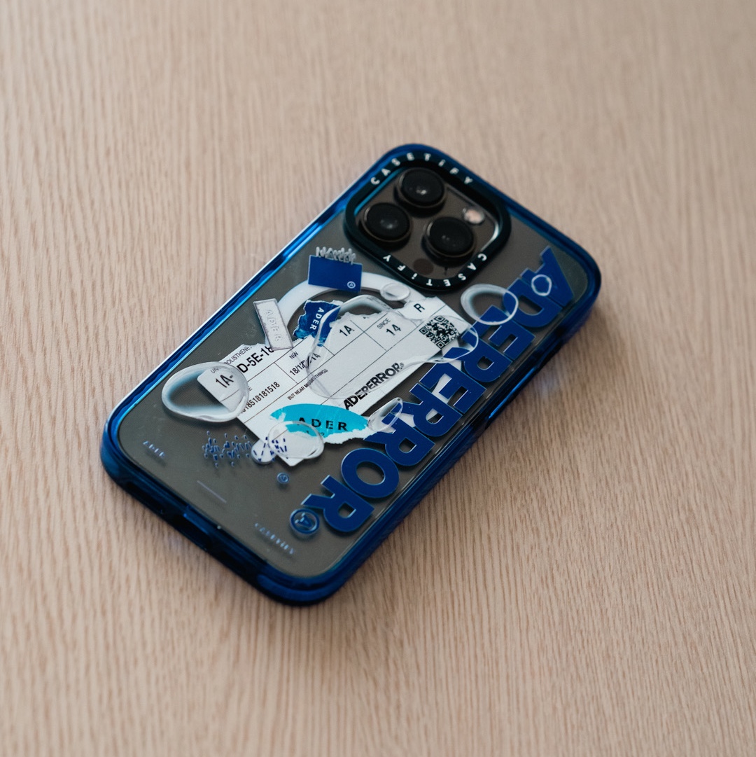 Casetify x Ader Error iPhone Sticker Magsafe Case Clear 착용 스타일