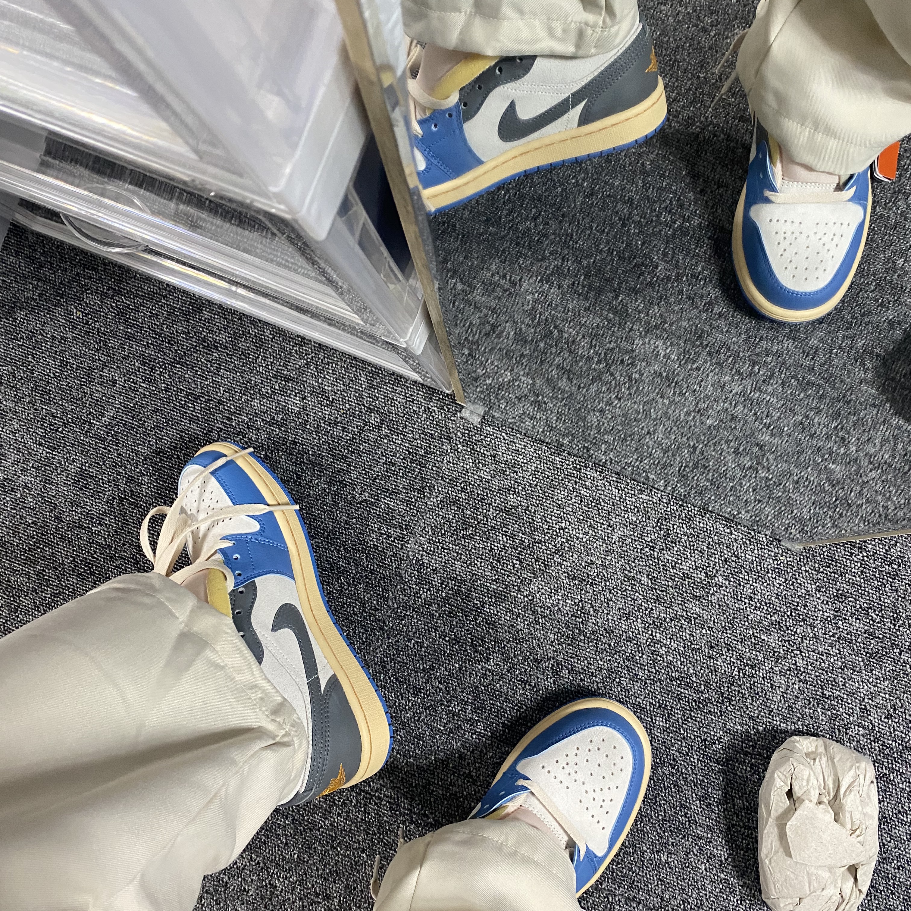 Jordan 1 Low SE Tokyo 96 착용 스타일 - 3