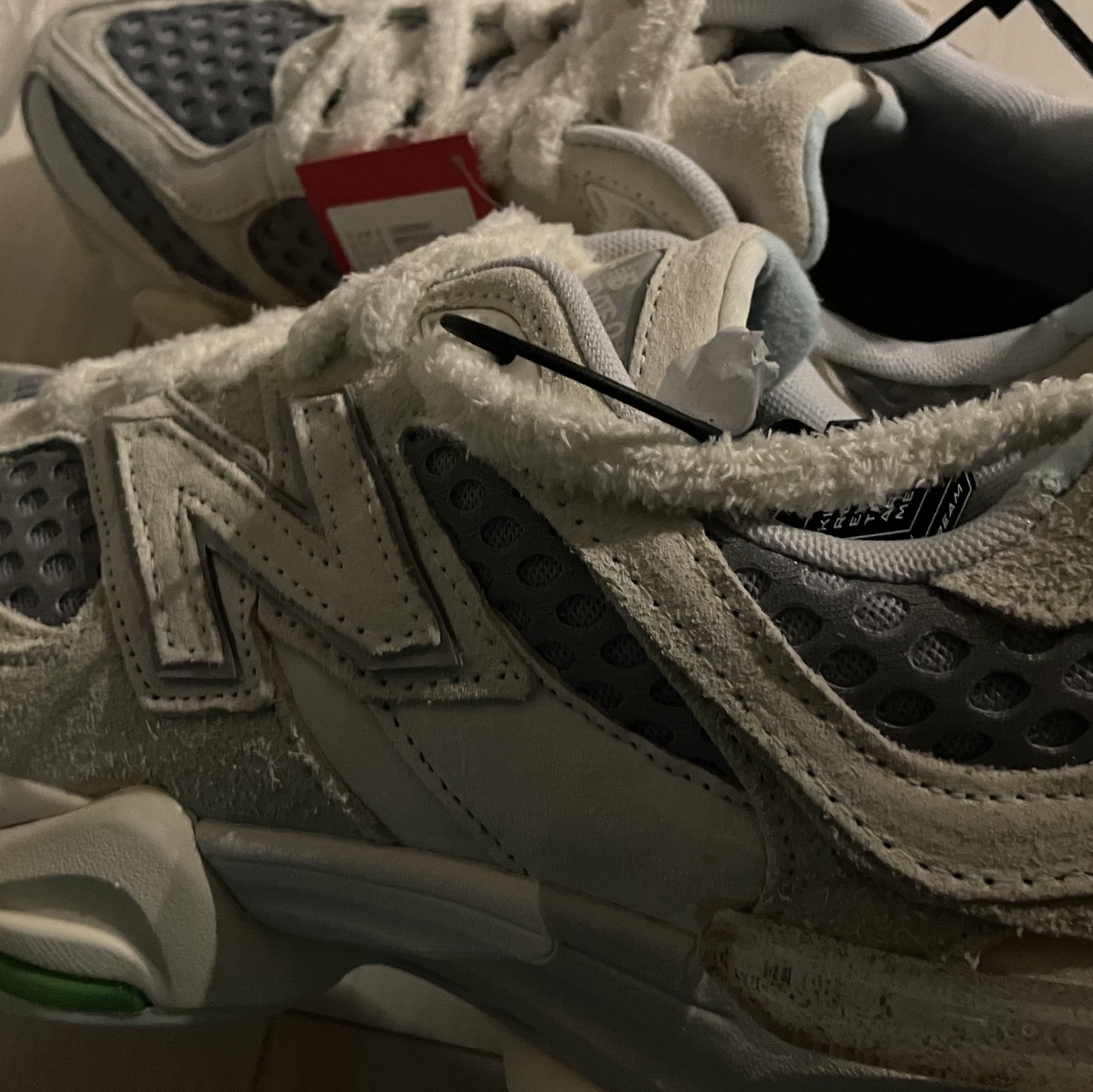 New Balance x Bricks & Wood 9060 Angora Rain Cloud 착용 스타일 - 2