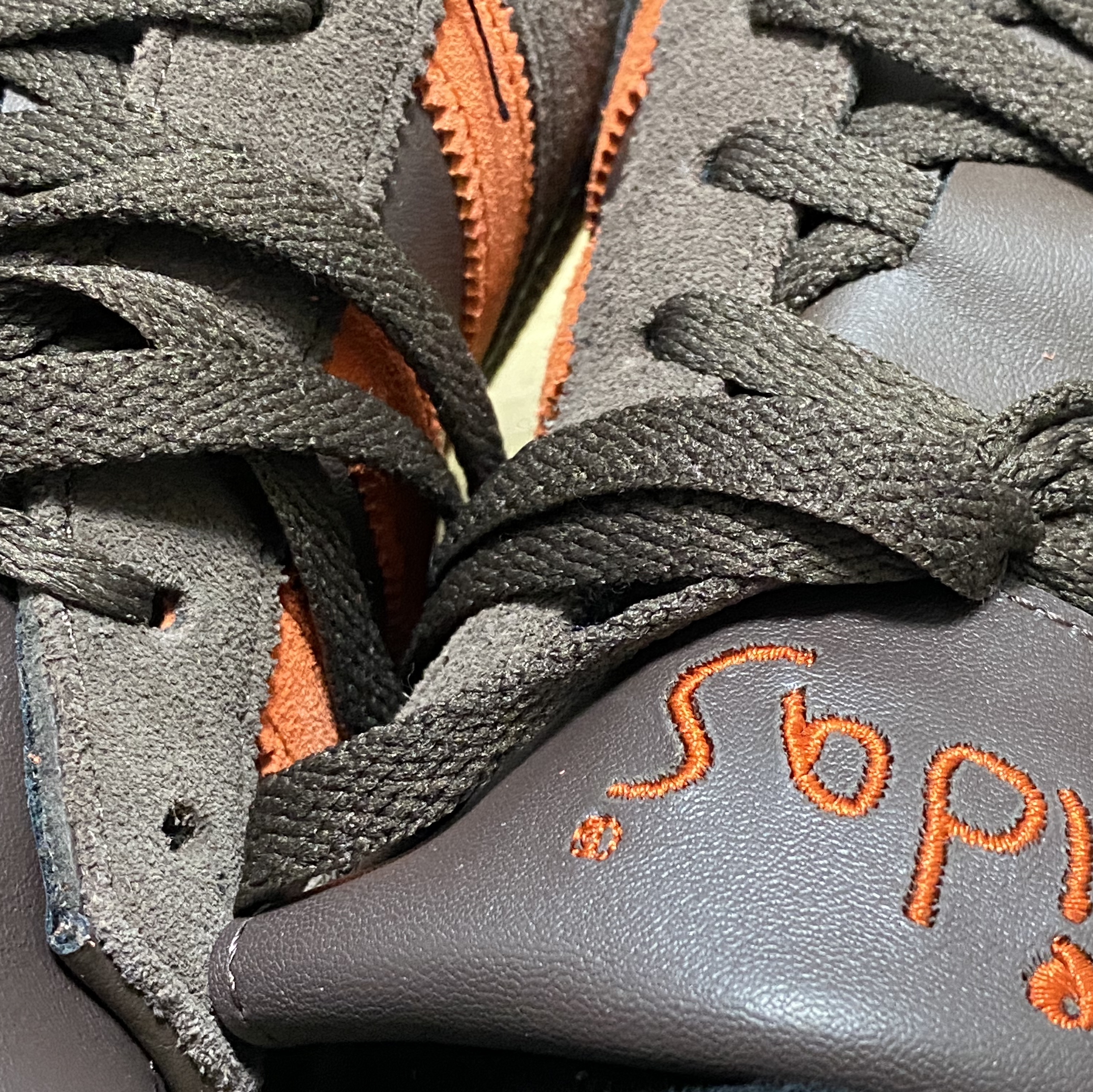 Adidas Spezial Handball Brown Collegiate Orange 착용 스타일 - 3