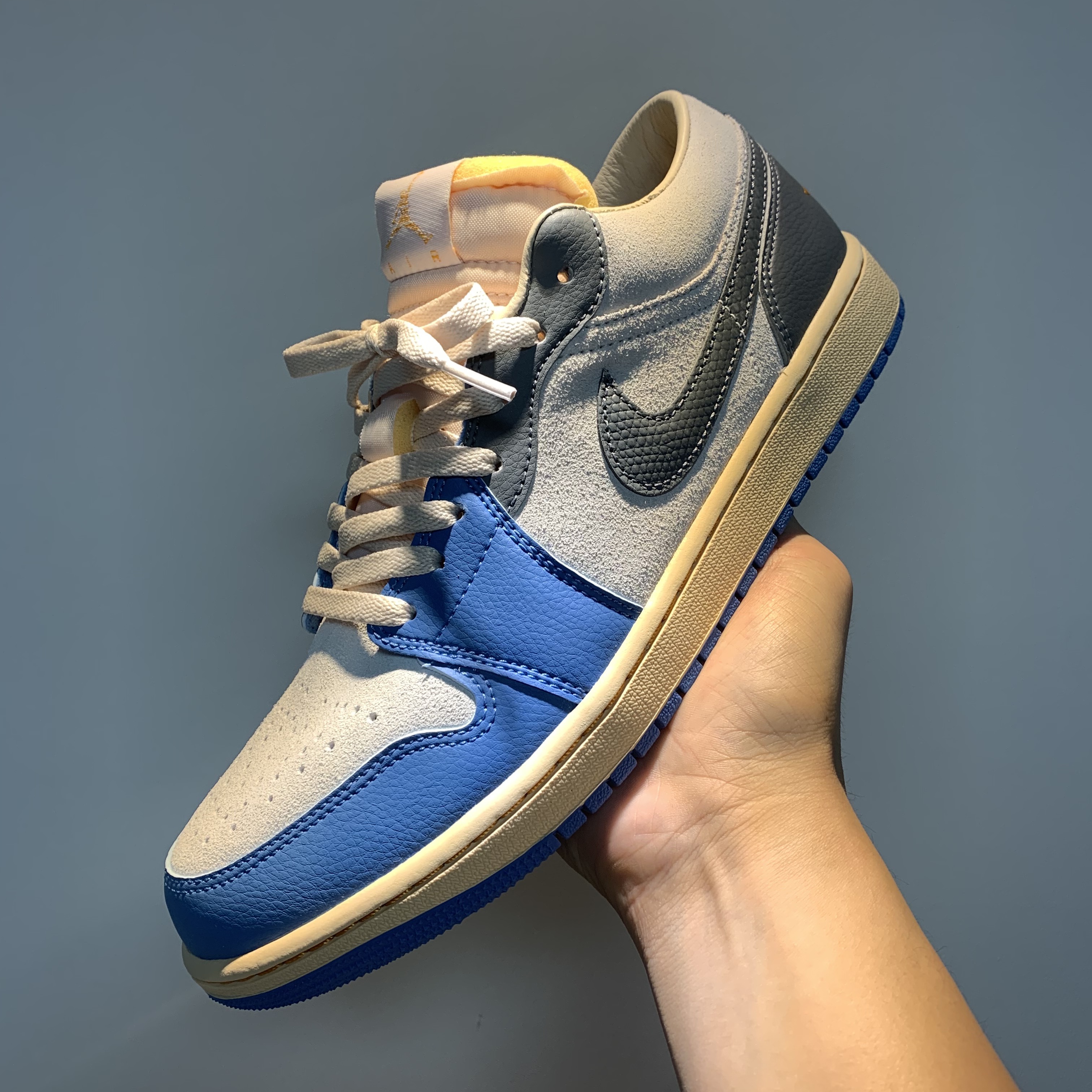 Jordan 1 Low SE Tokyo 96 착용 스타일