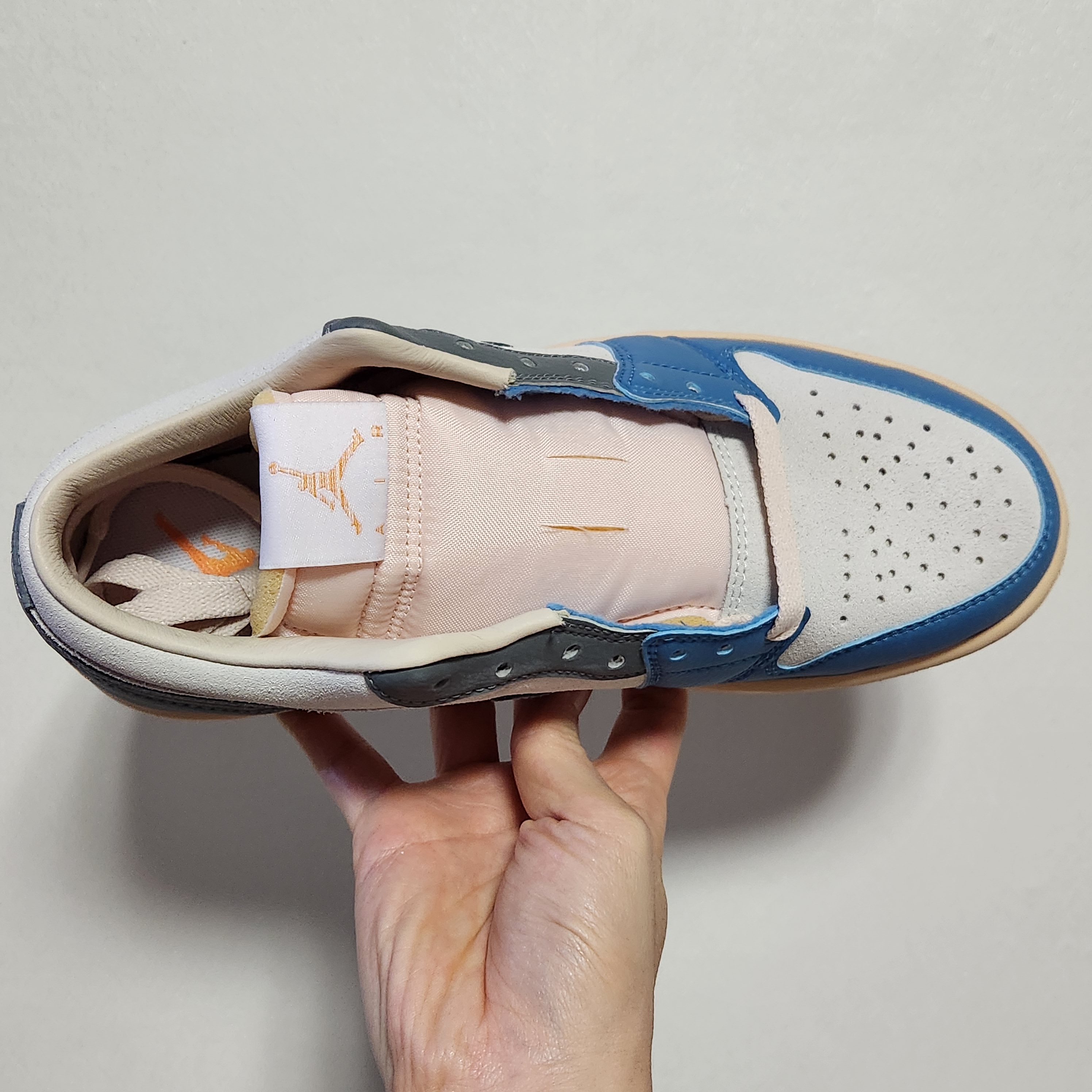 Jordan 1 Low SE Tokyo 96 착용 스타일 - 5