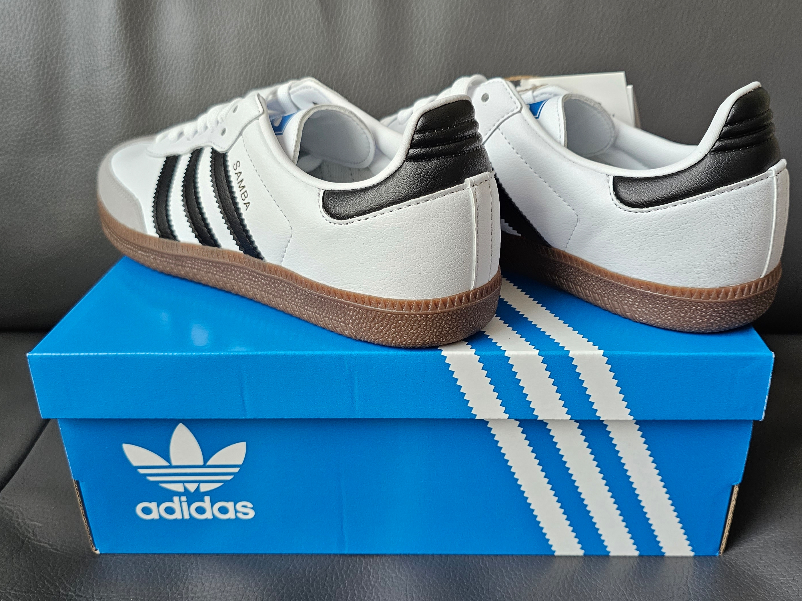 Adidas Samba Vegan White Black 착용 스타일 - 2