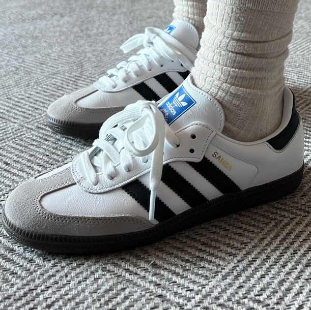 Adidas Samba OG Cloud White 착용 스타일 - 2