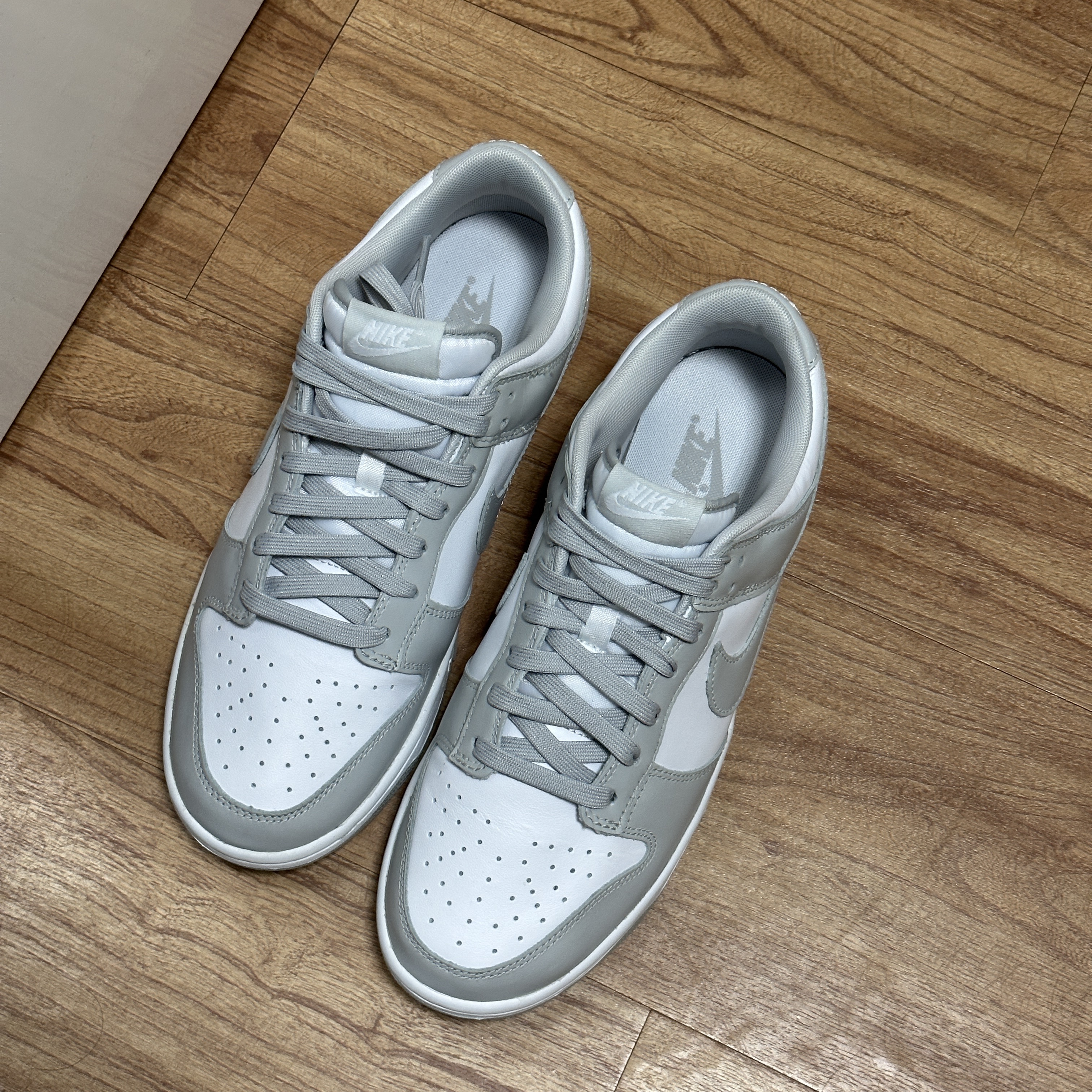 Nike Dunk Low Retro Grey Fog 착용 스타일