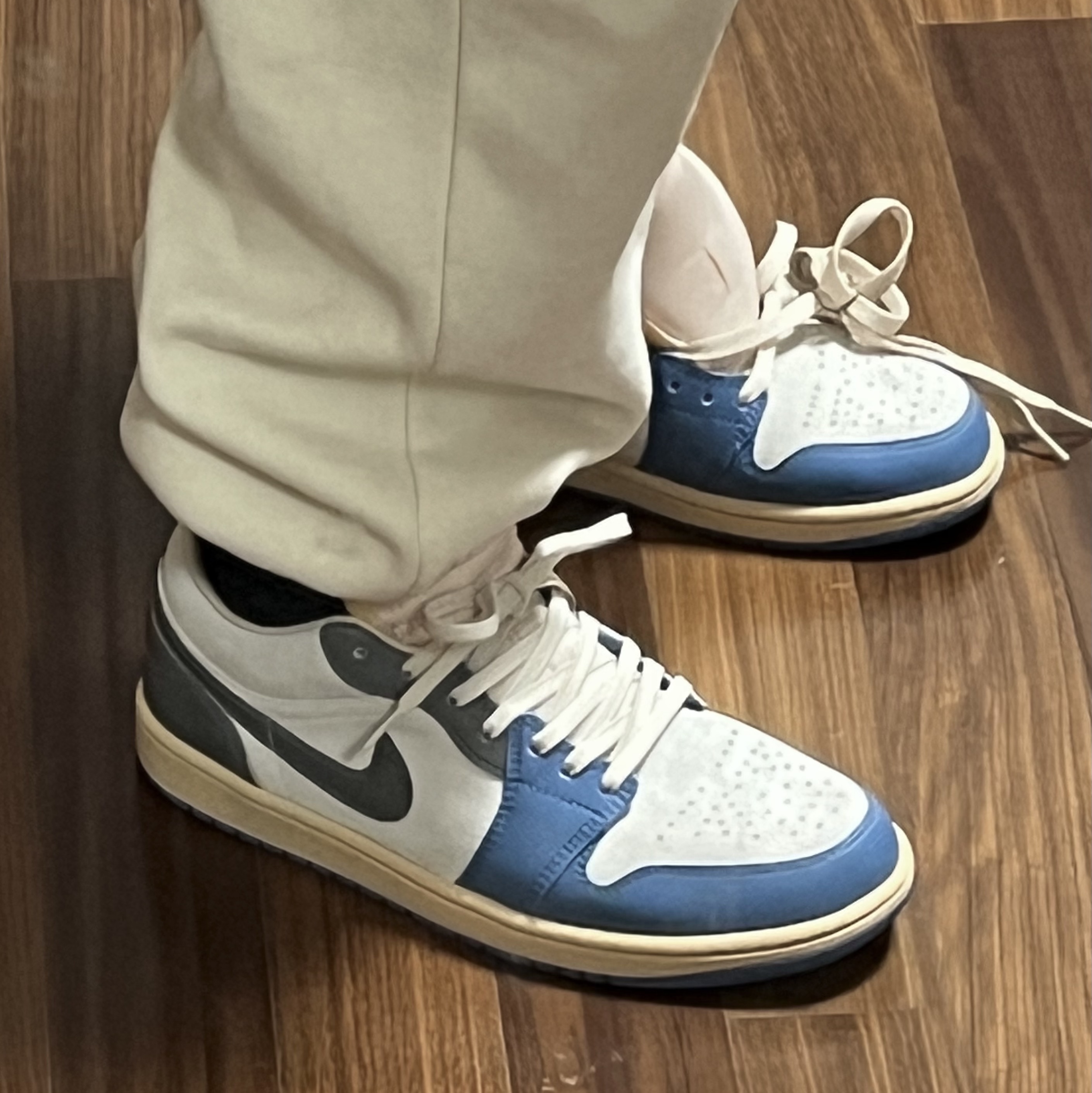 Jordan 1 Low SE Tokyo 96 착용 스타일 - 1