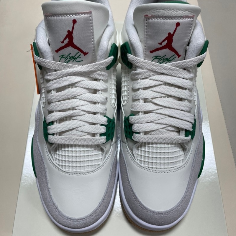 Jordan 4 x Nike SB Retro SP Pine Green 착용 스타일 - 3