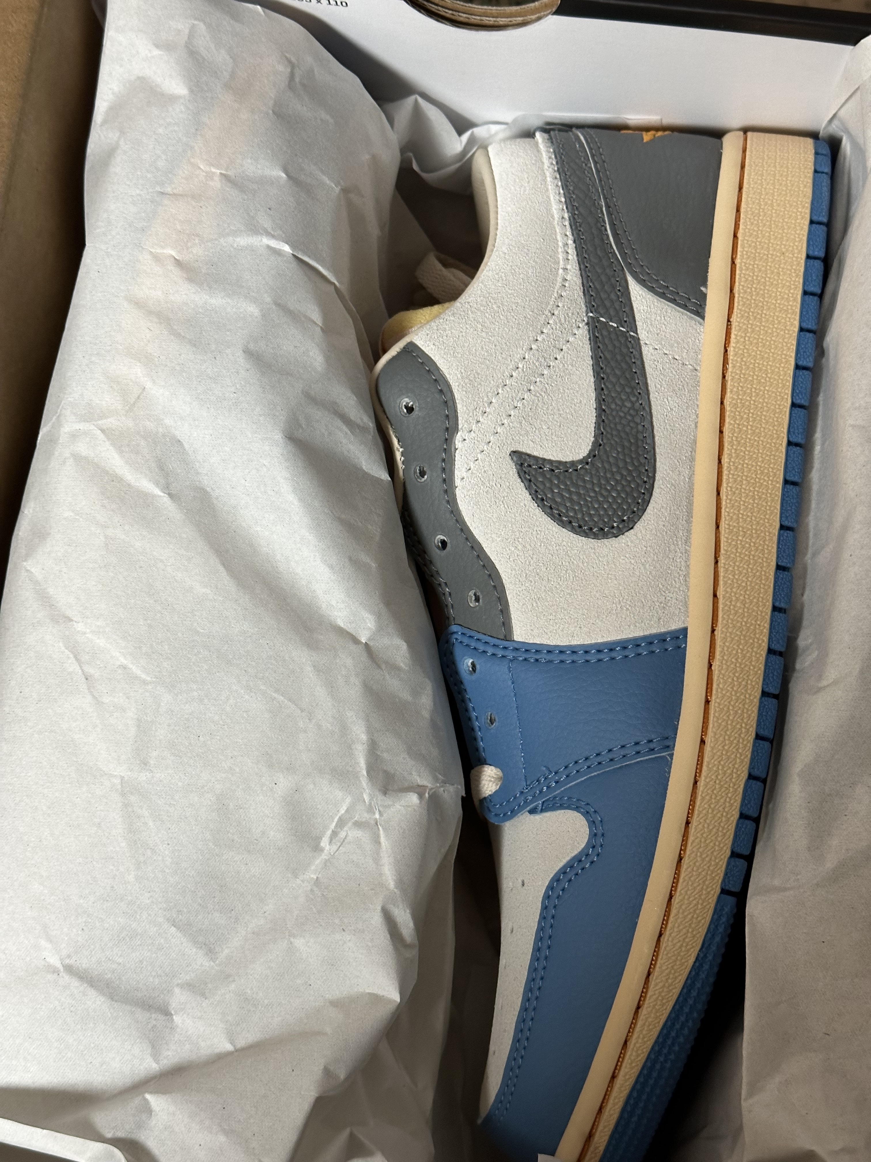 Jordan 1 Low SE Tokyo 96 착용 스타일