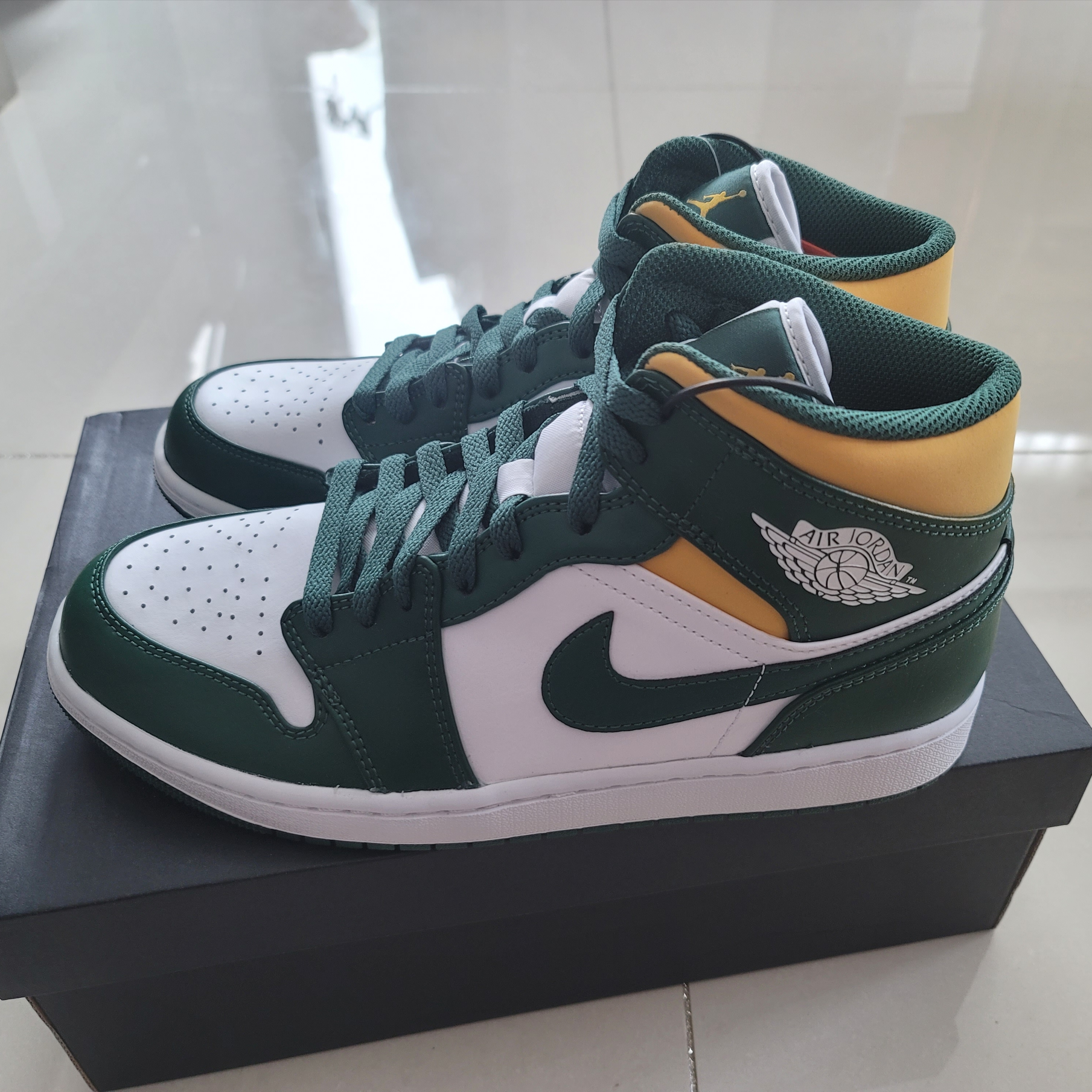 Jordan 1 Mid Sonics 2021 착용 스타일 - 2
