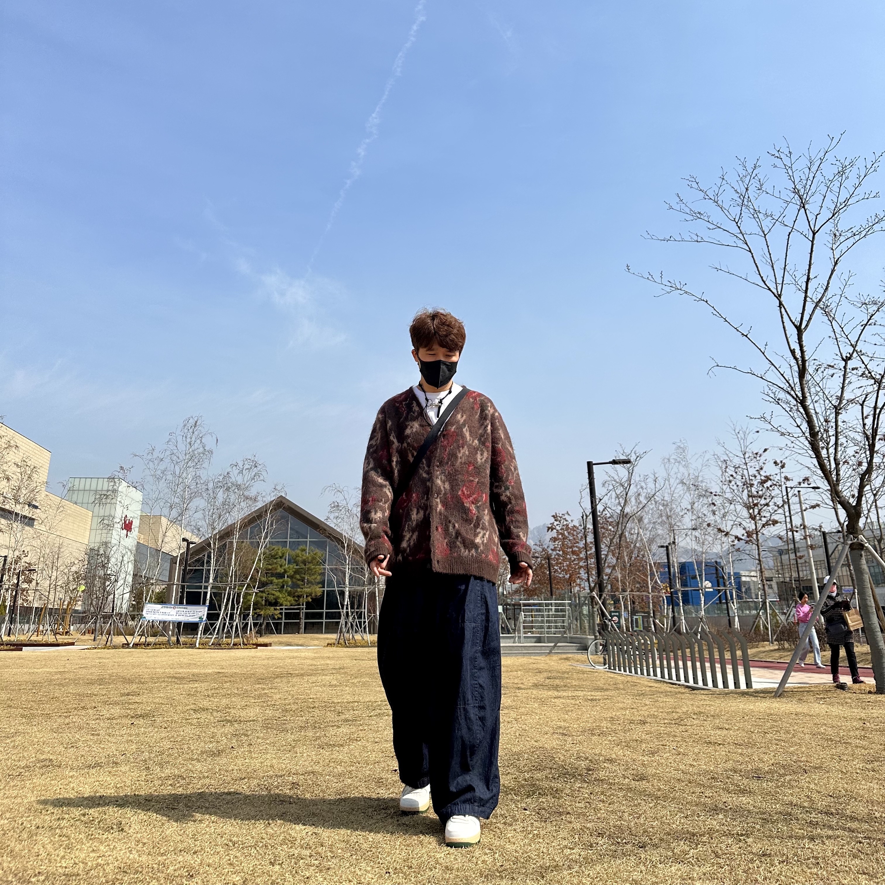 Needles Mohair Cardigan Rose Dark Brown, (W) Nike Air Force 1 Low Gorge Green 착용 스타일 - 1