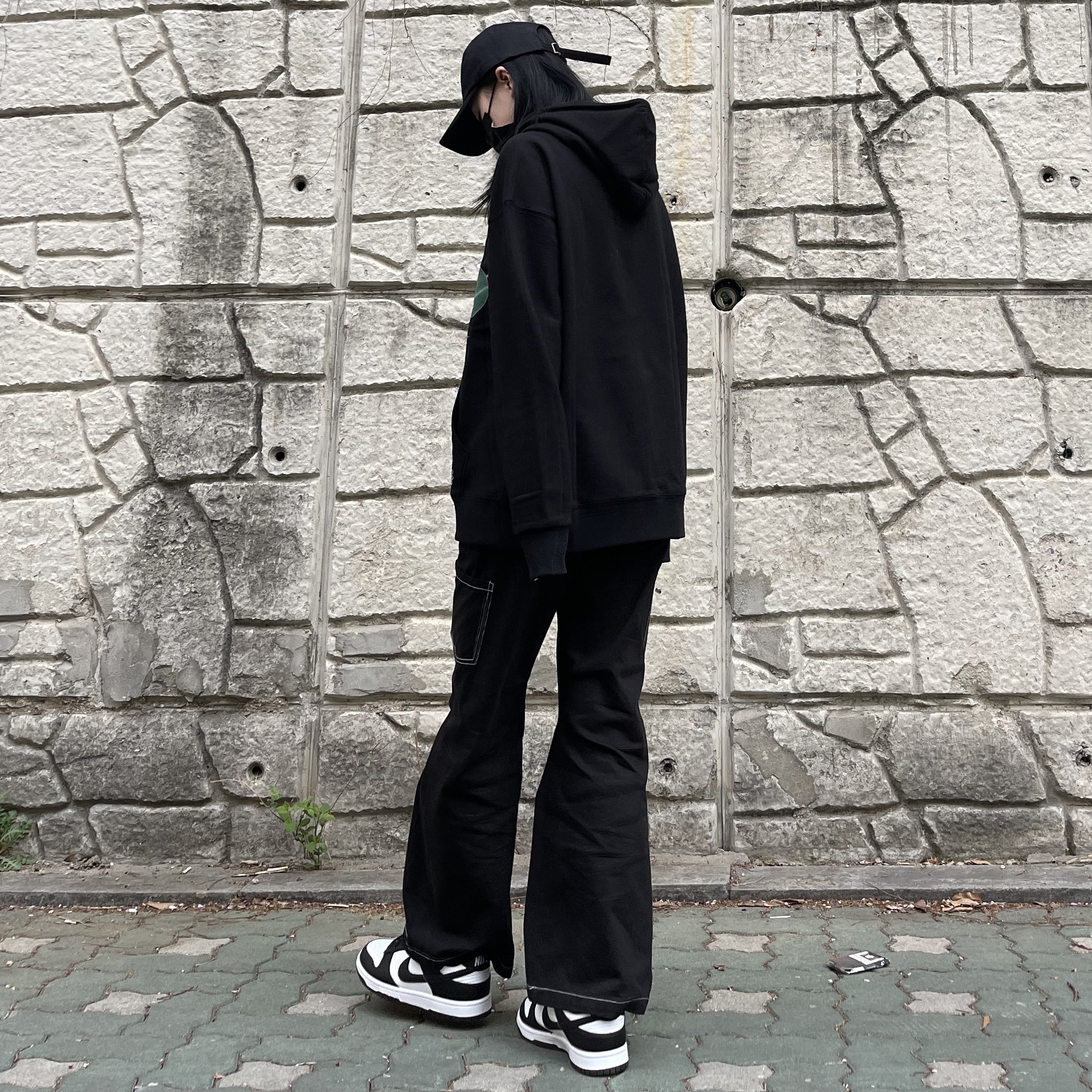 Nike Dunk Low Retro Black 착용 스타일 - 1