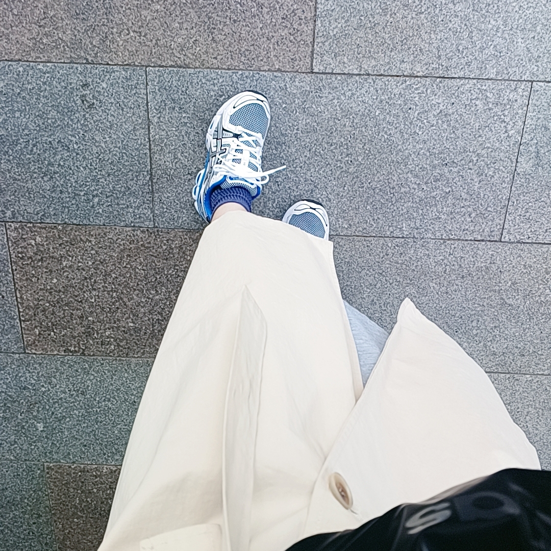 Asics Gel-Nimbus 9 White Lake Drive 착용 스타일 - 1
