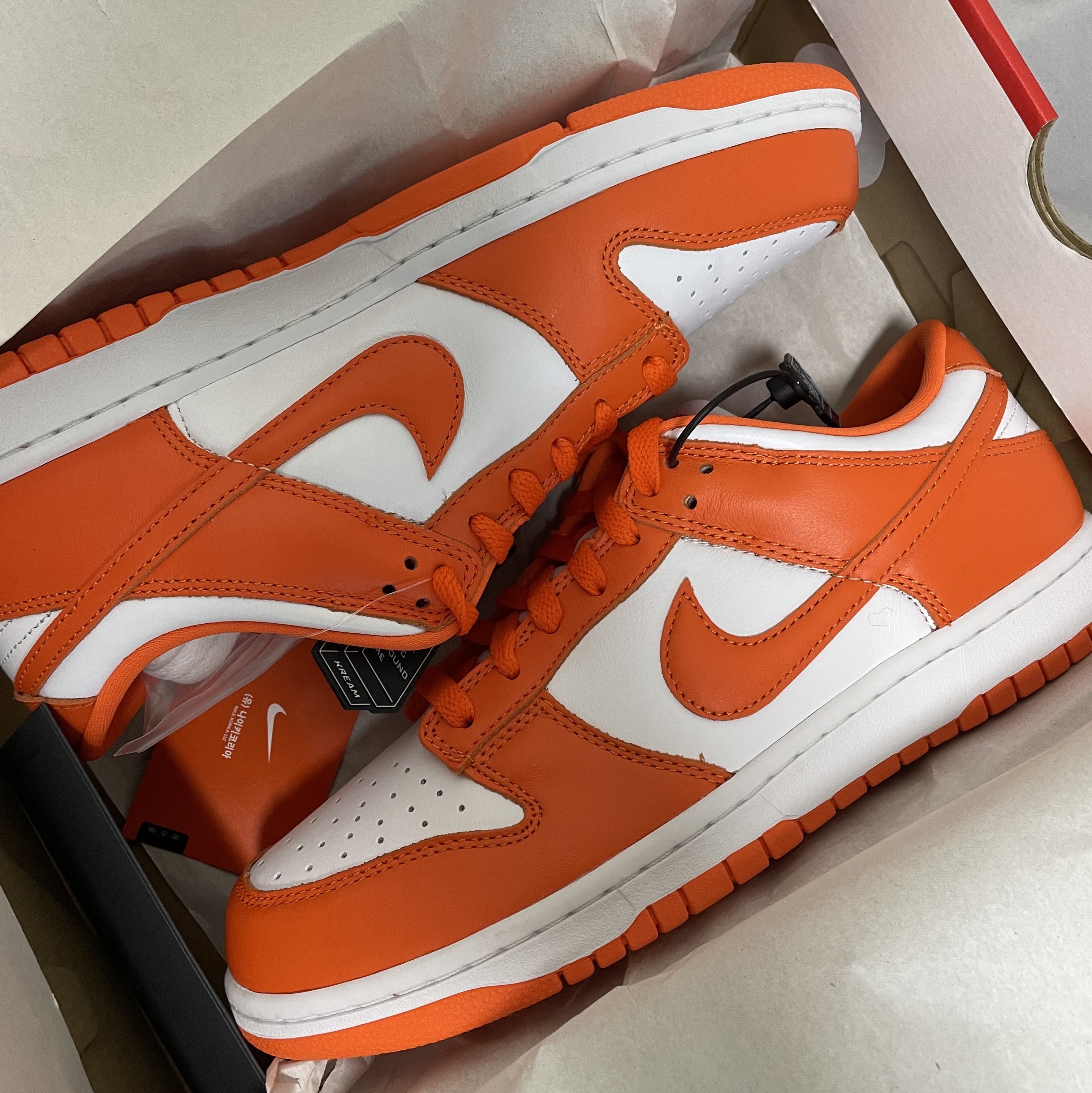 Nike Dunk Low SP Syracuse 2022, Nike Dunk Low SP Kentucky 2022 착용 스타일 - 1