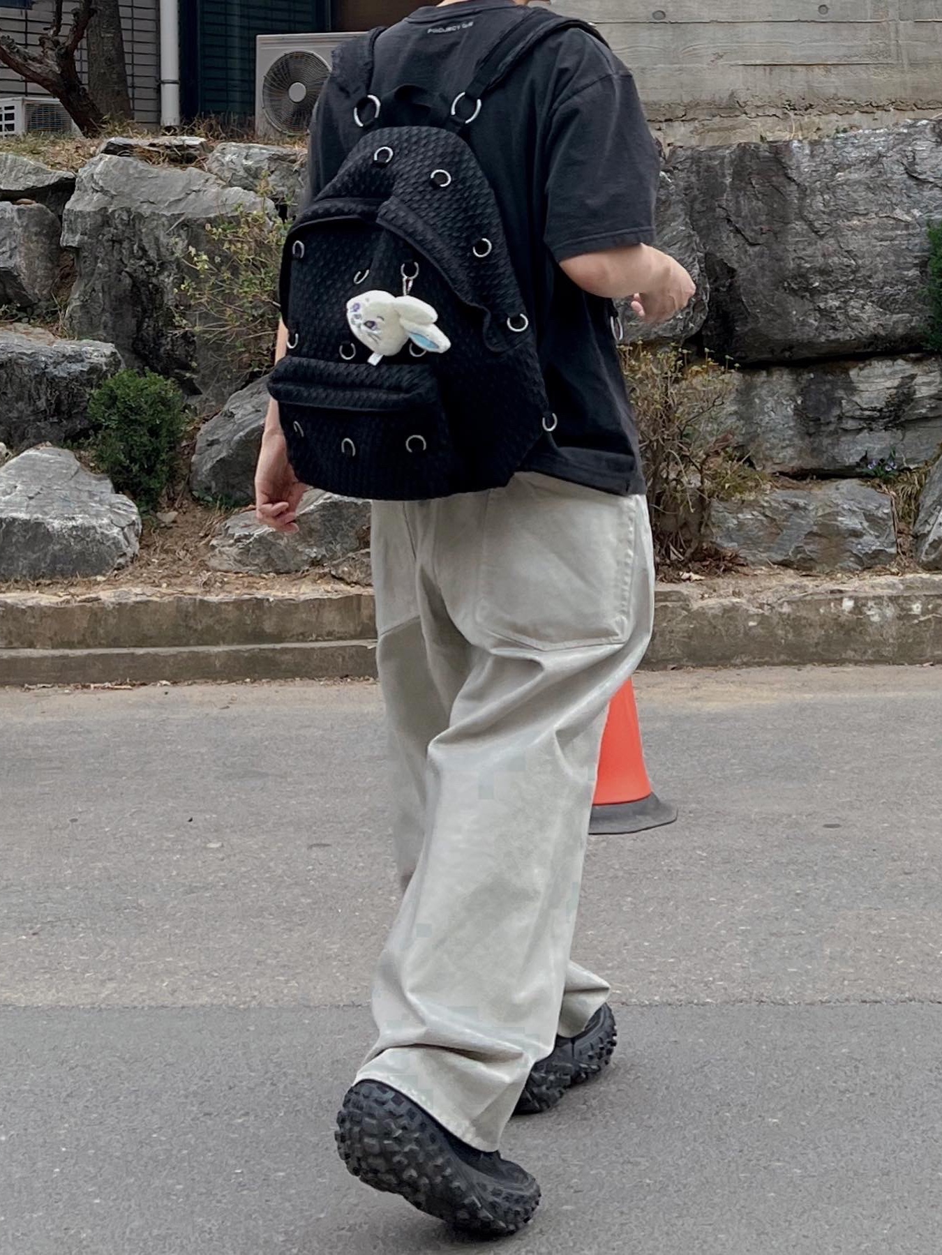 Project G/R Mind Slaughter Vintage Washeed T-Shirt Black, Balenciaga Defender Sneakers Black 착용 스타일 - 2