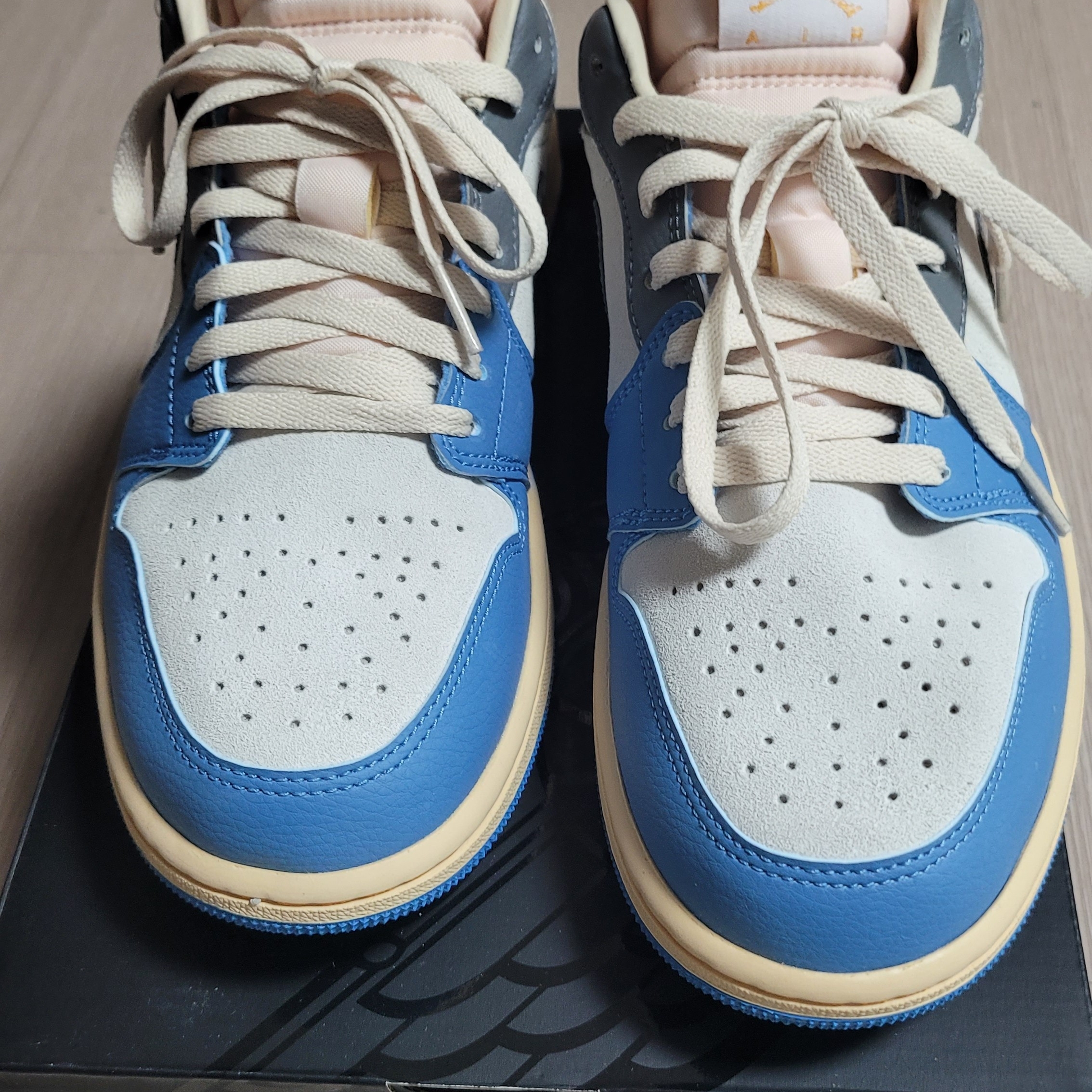 Jordan 1 Low SE Tokyo 96 착용 스타일 - 2