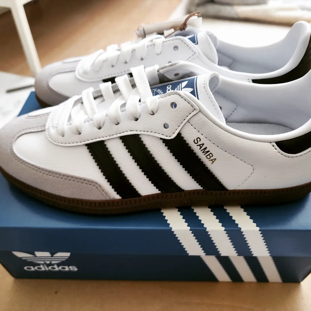 Adidas Samba Vegan White Black 착용 스타일 - 1