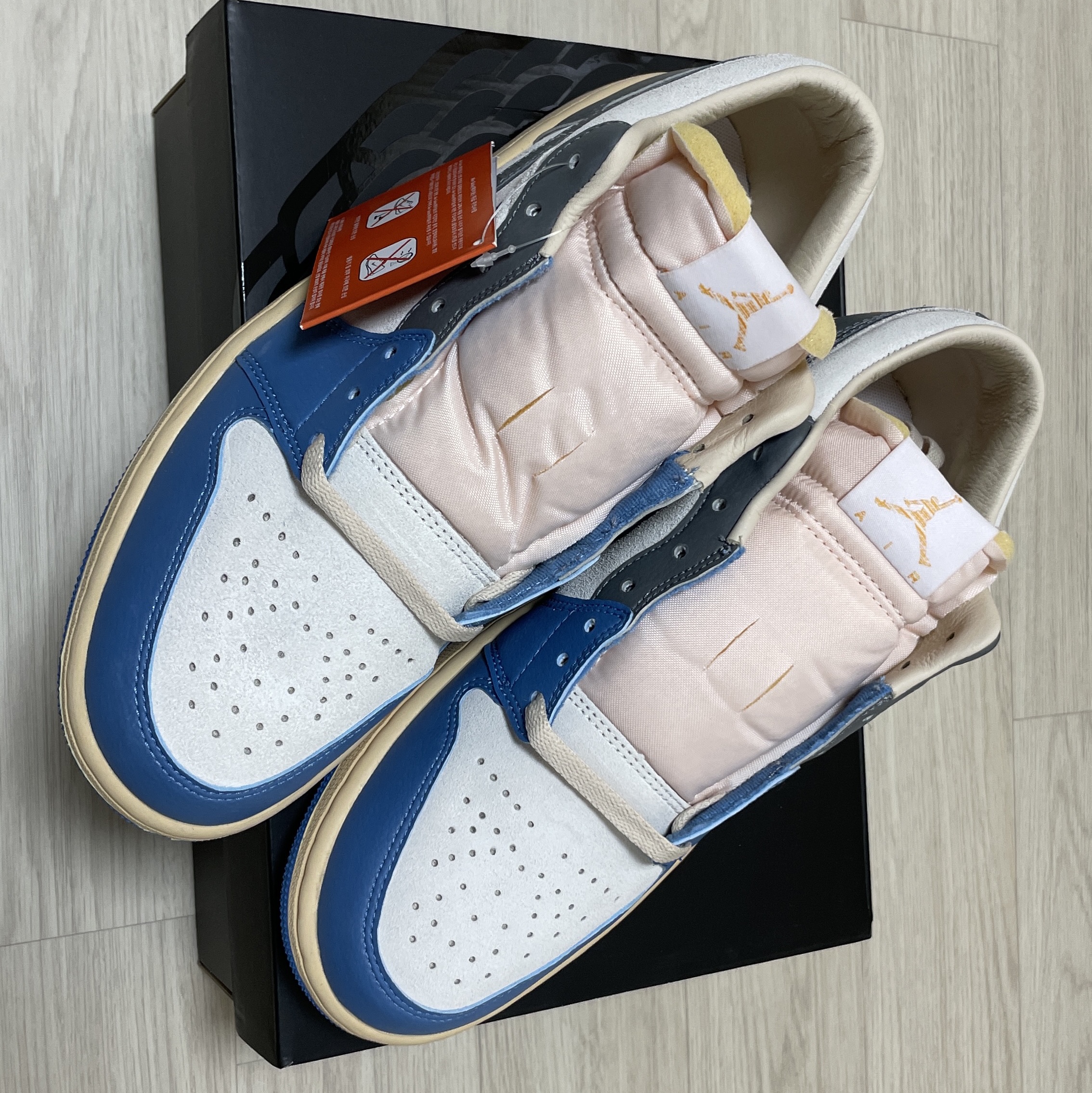 Jordan 1 Low SE Tokyo 96 착용 스타일 - 1