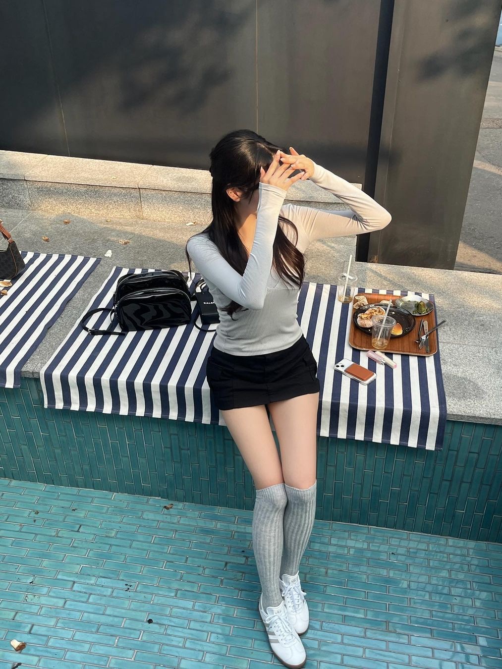 Nieeh Women Turtle Bag Black 착용 스타일