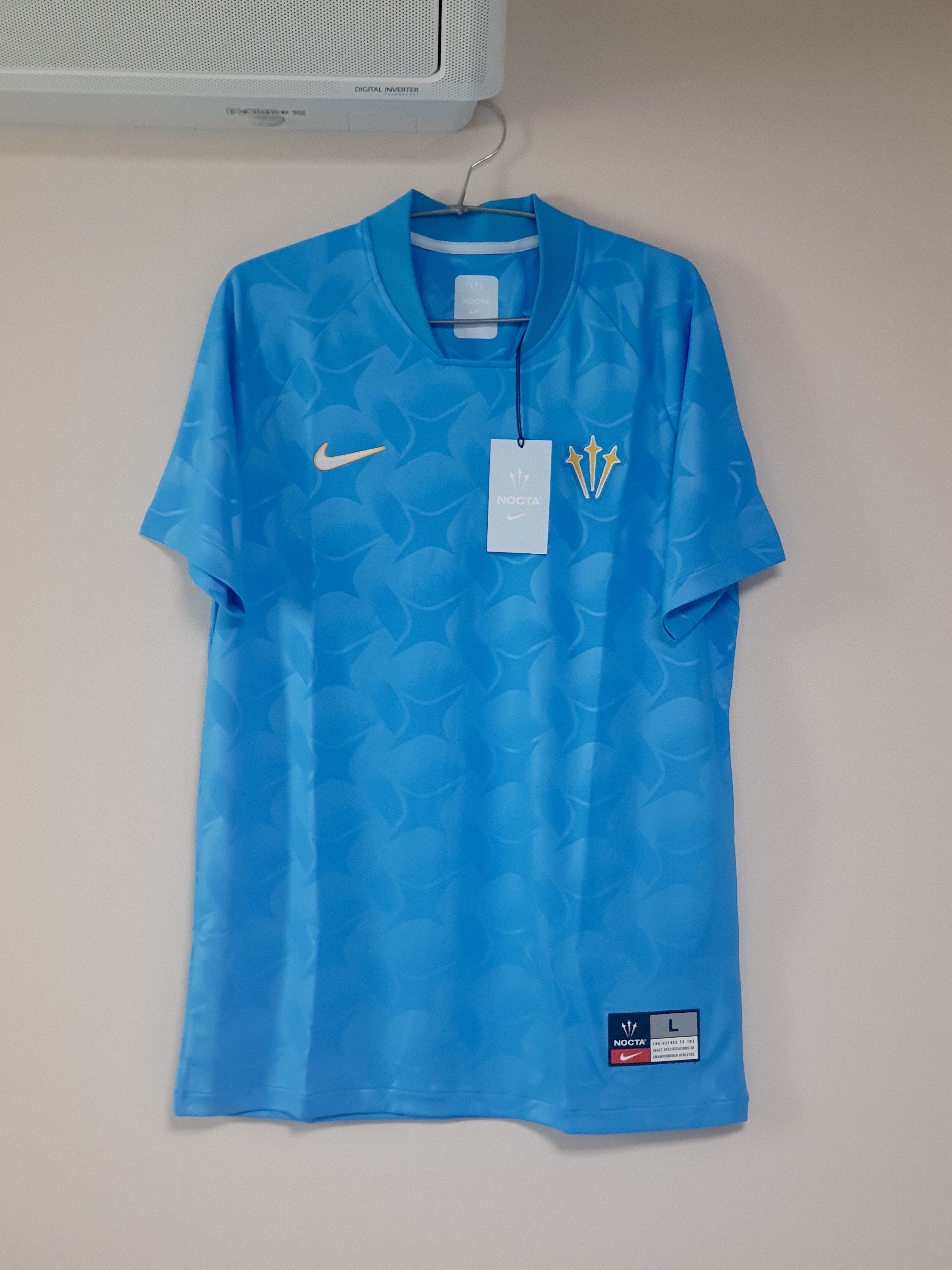 Nike x Drake Nocta Distant Regards Jersey Blue Glow (DR2616-450) 착용 스타일