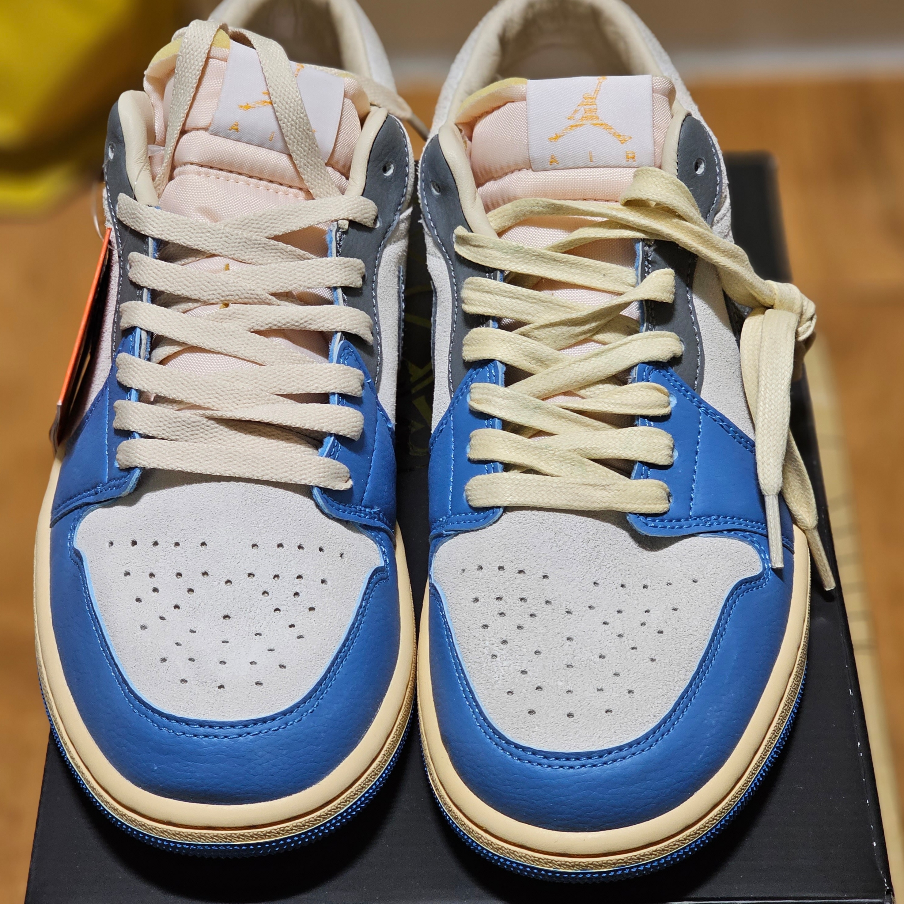 Jordan 1 Low SE Tokyo 96 착용 스타일 - 1