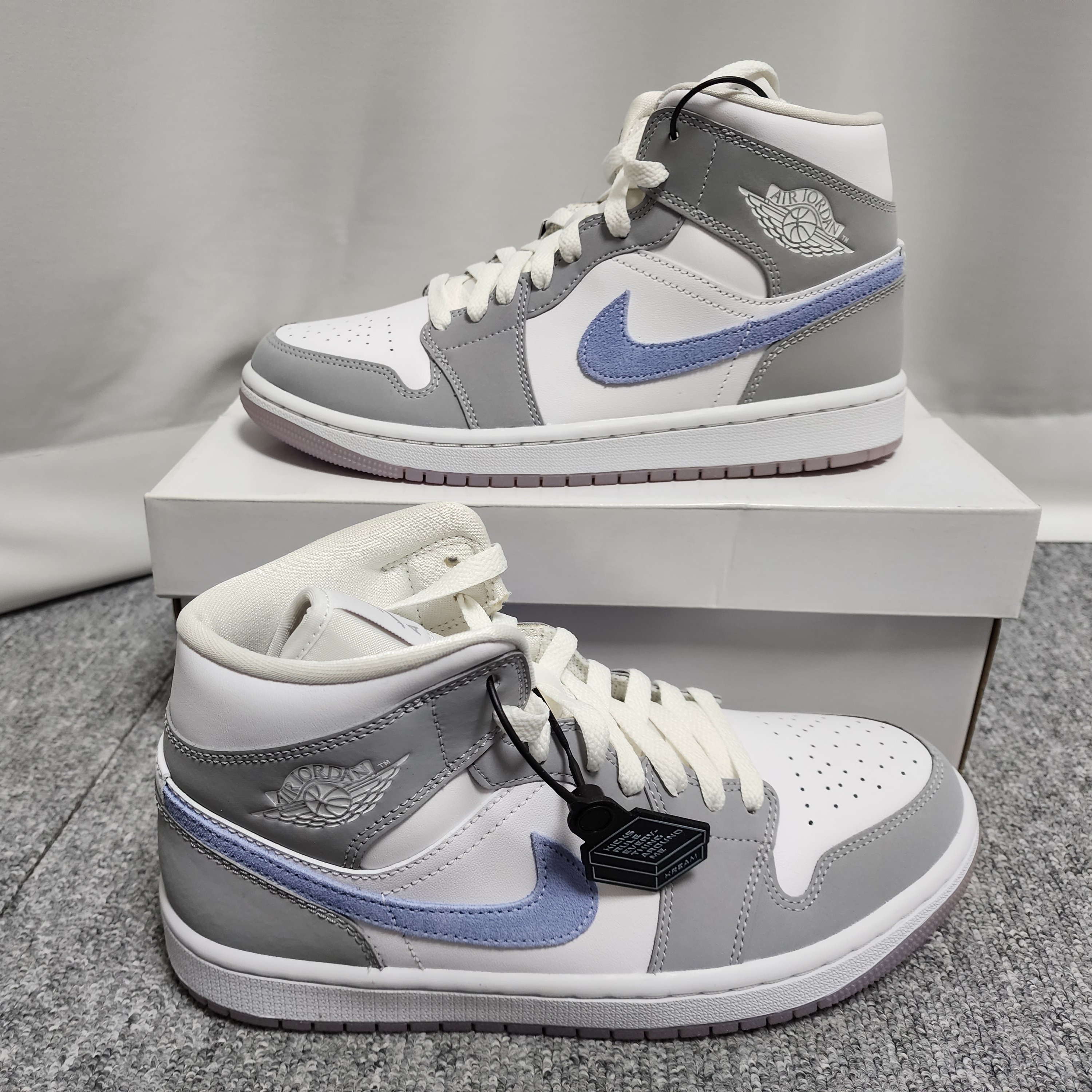 (W) Jordan 1 Mid Wolf Grey 착용 스타일 - 2