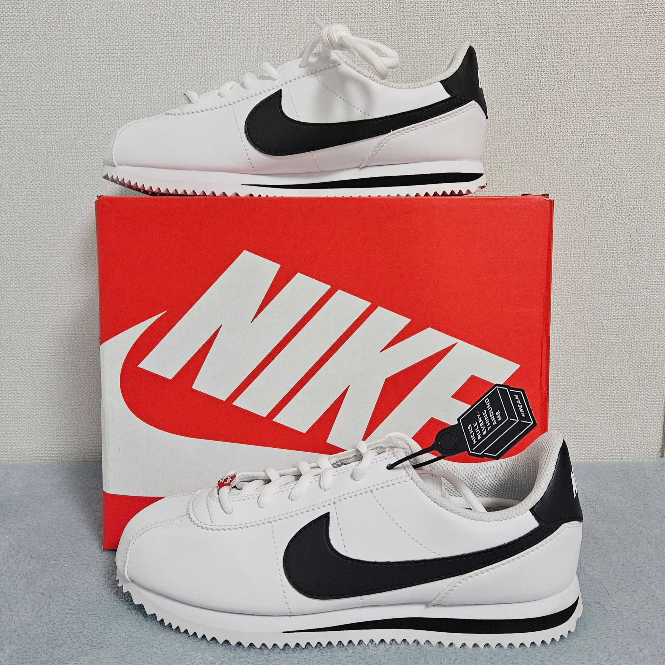 (GS) Nike Cortez Basic SL White Black 착용 스타일