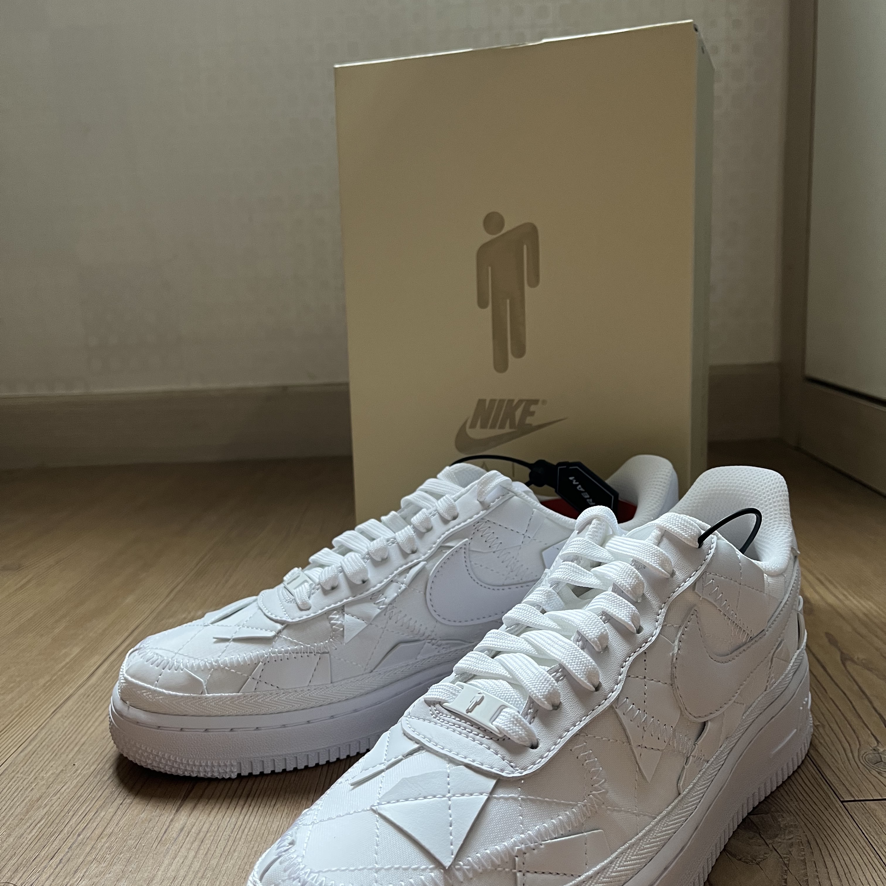 Nike x Billie Eilish Air Force 1 Low SP Triple White 착용 스타일
