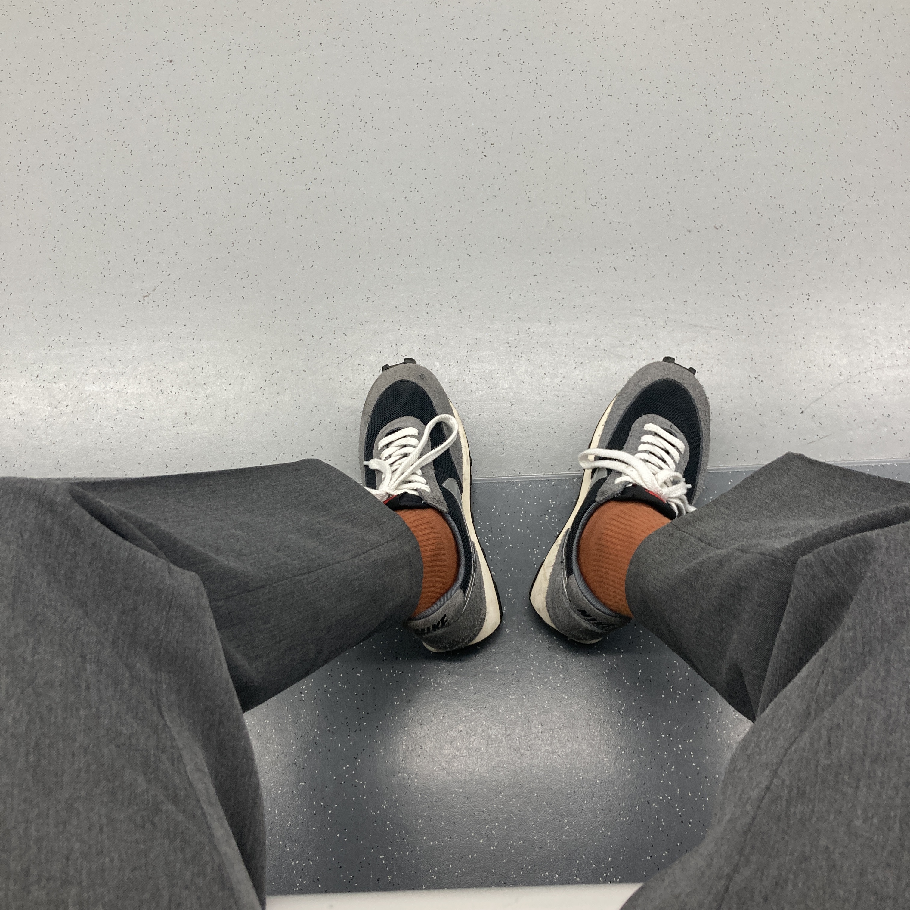 Nike Daybreak SP Black Metallic Silver 착용 스타일