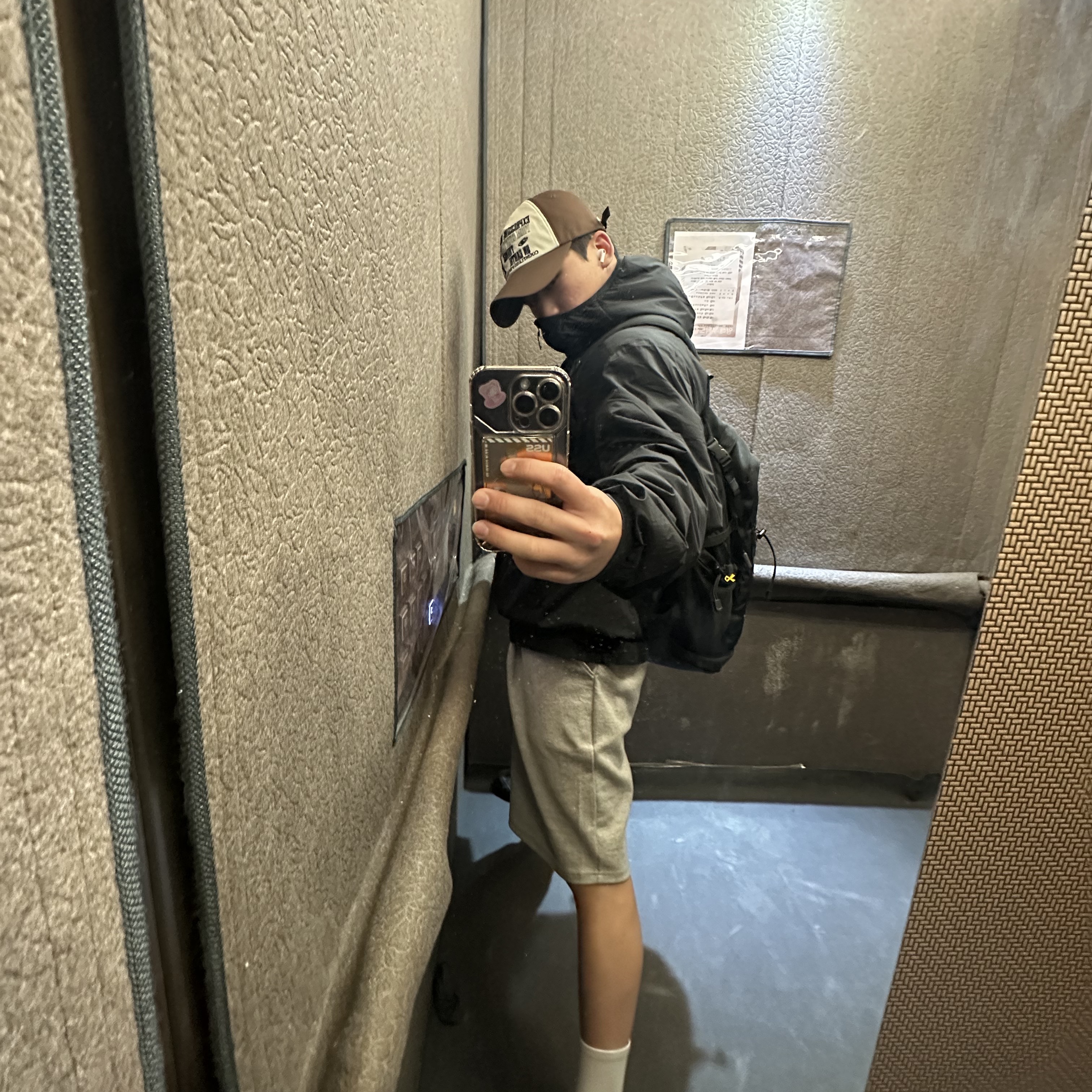 Arc'teryx Atom LT Hoody Black 착용 스타일